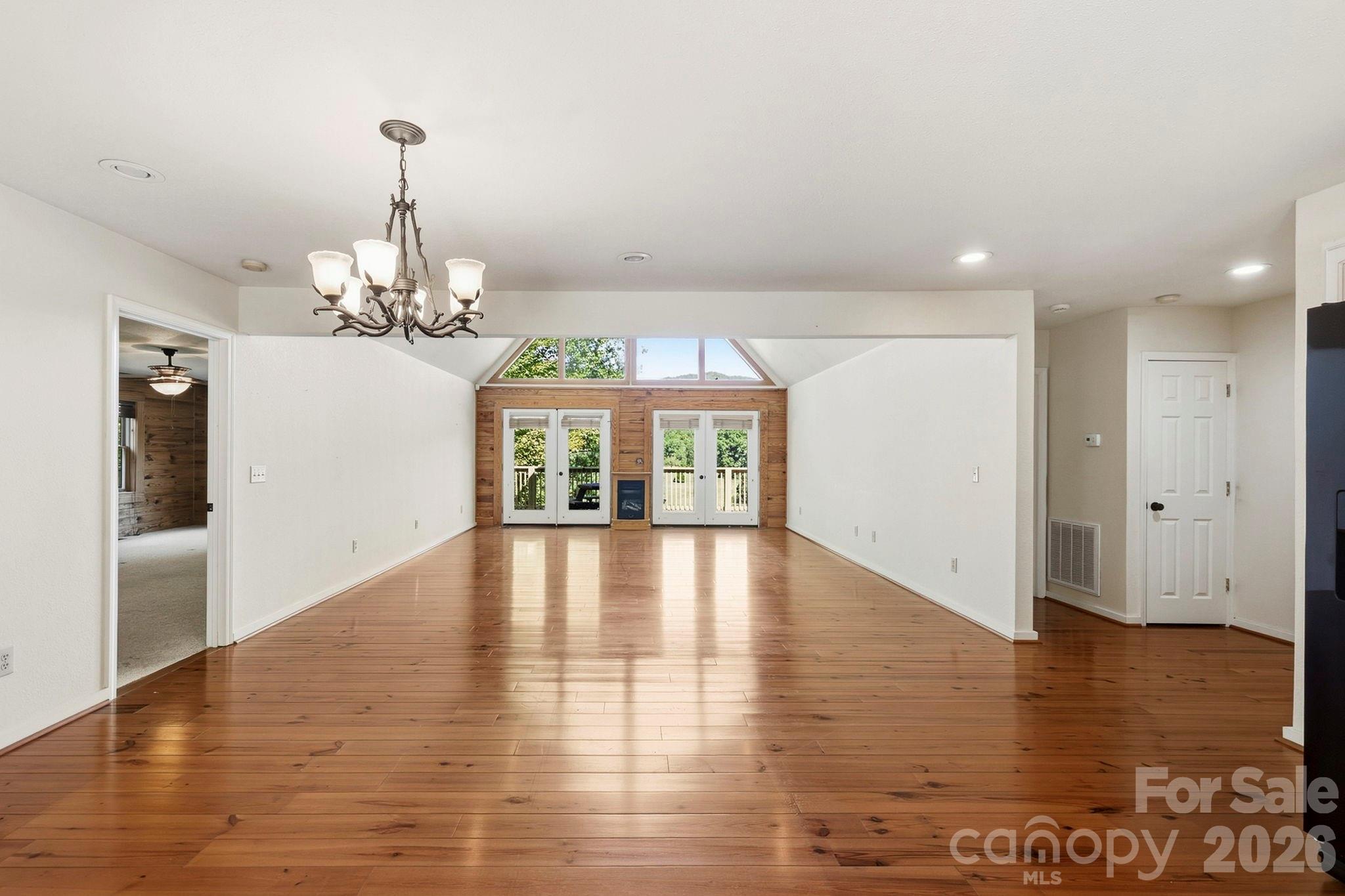 134 Raleigh Drive Property Photo 11