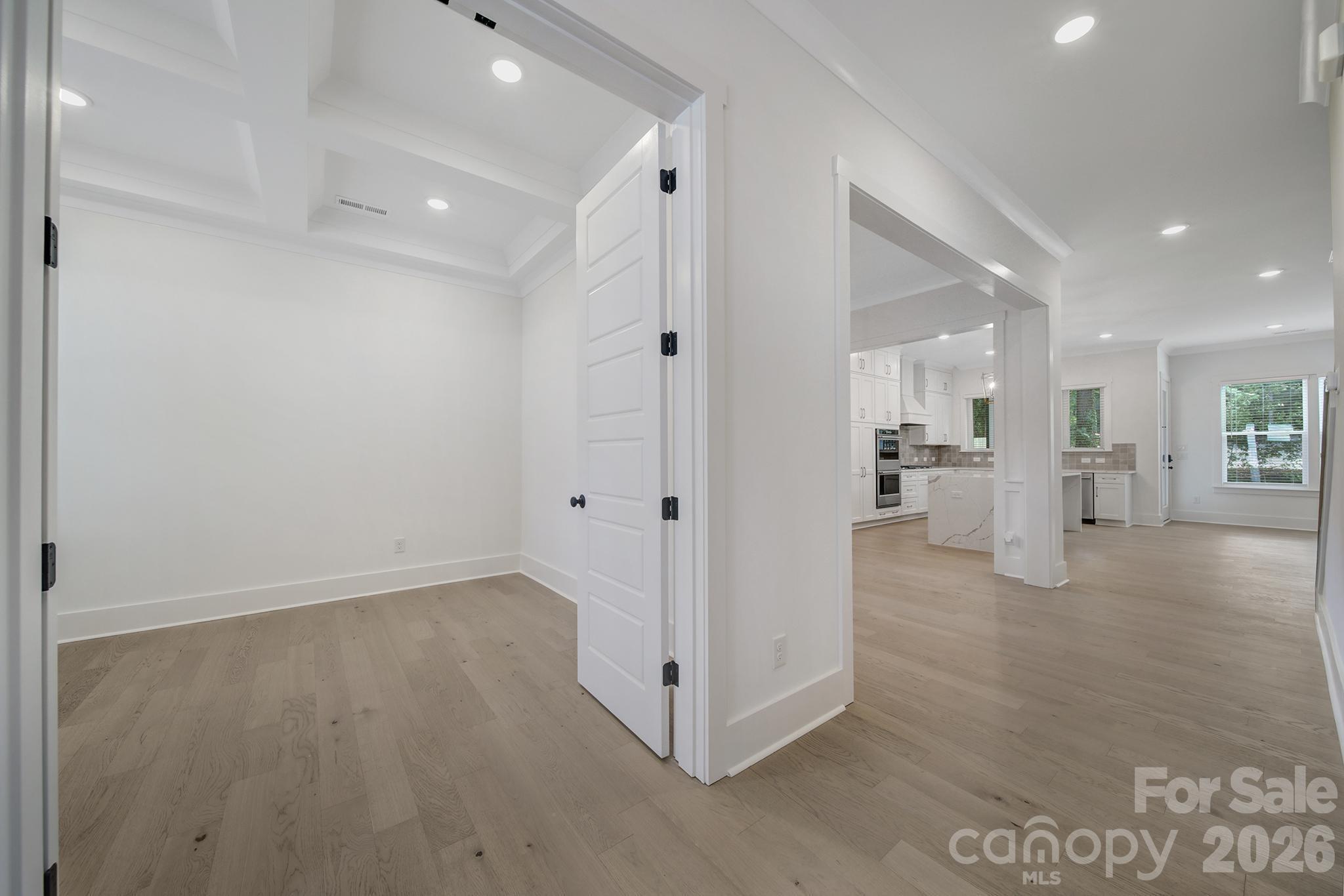1016 Rockway Drive Property Photo 3