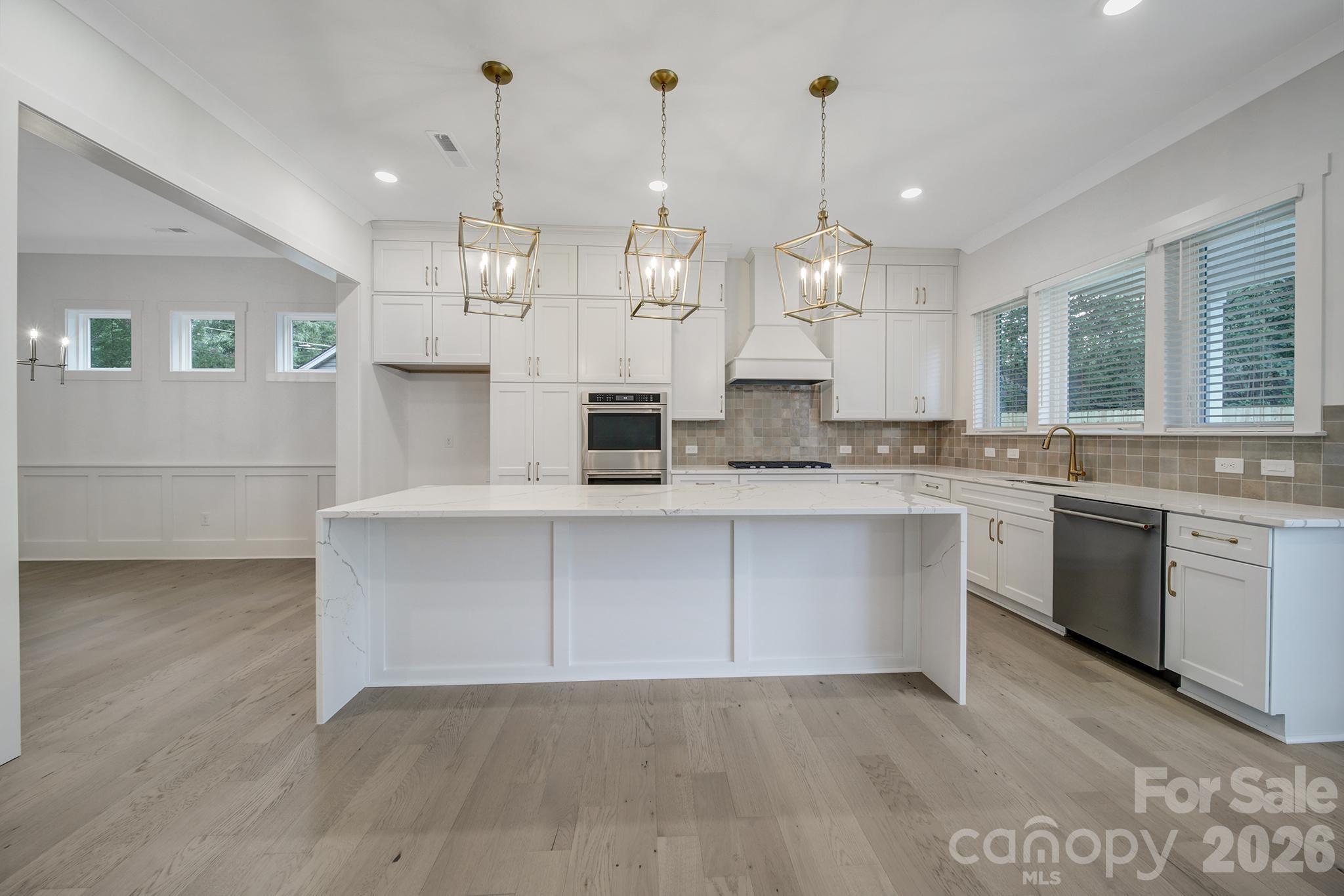 1016 Rockway Drive Property Photo 11