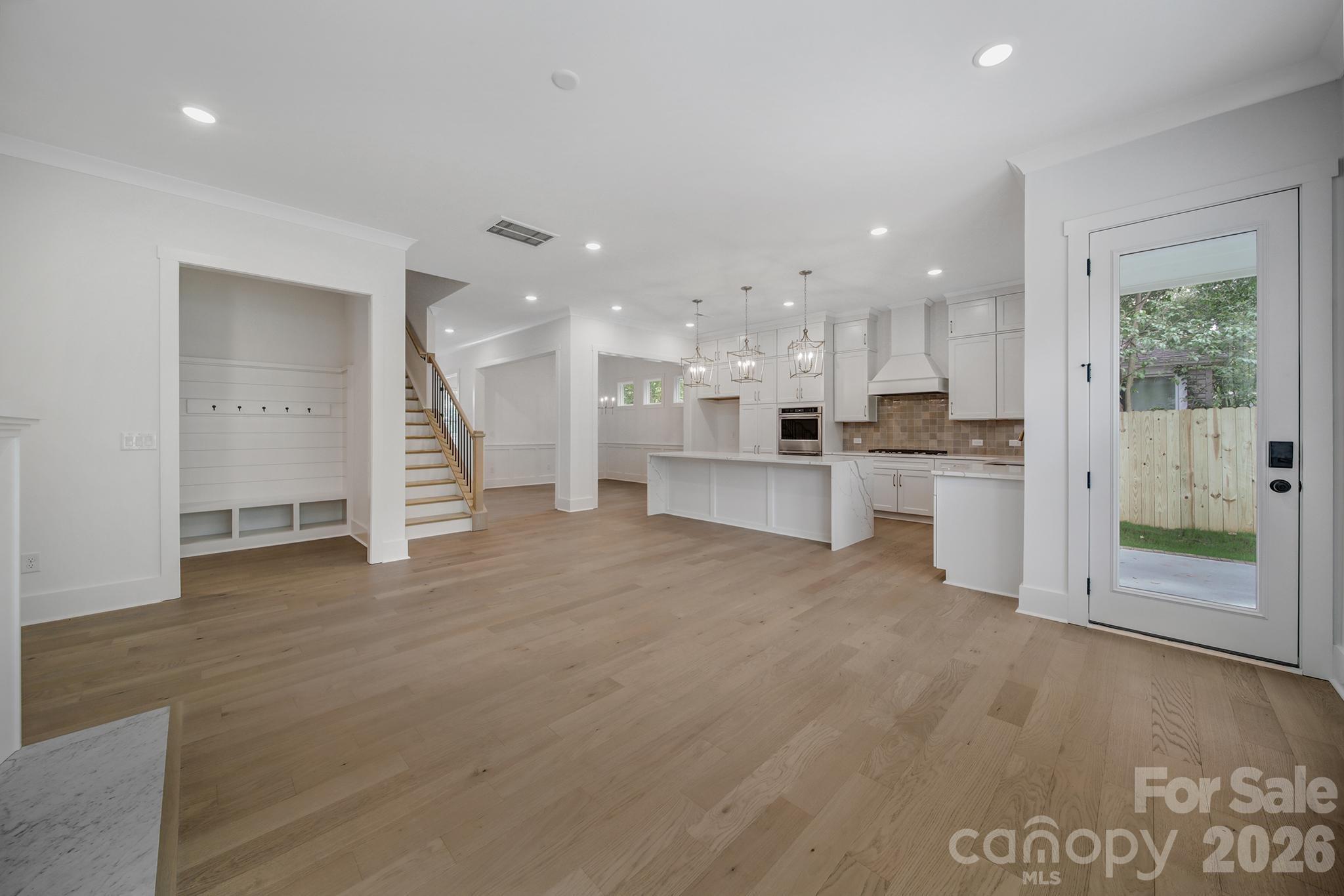 1016 Rockway Drive Property Photo 17