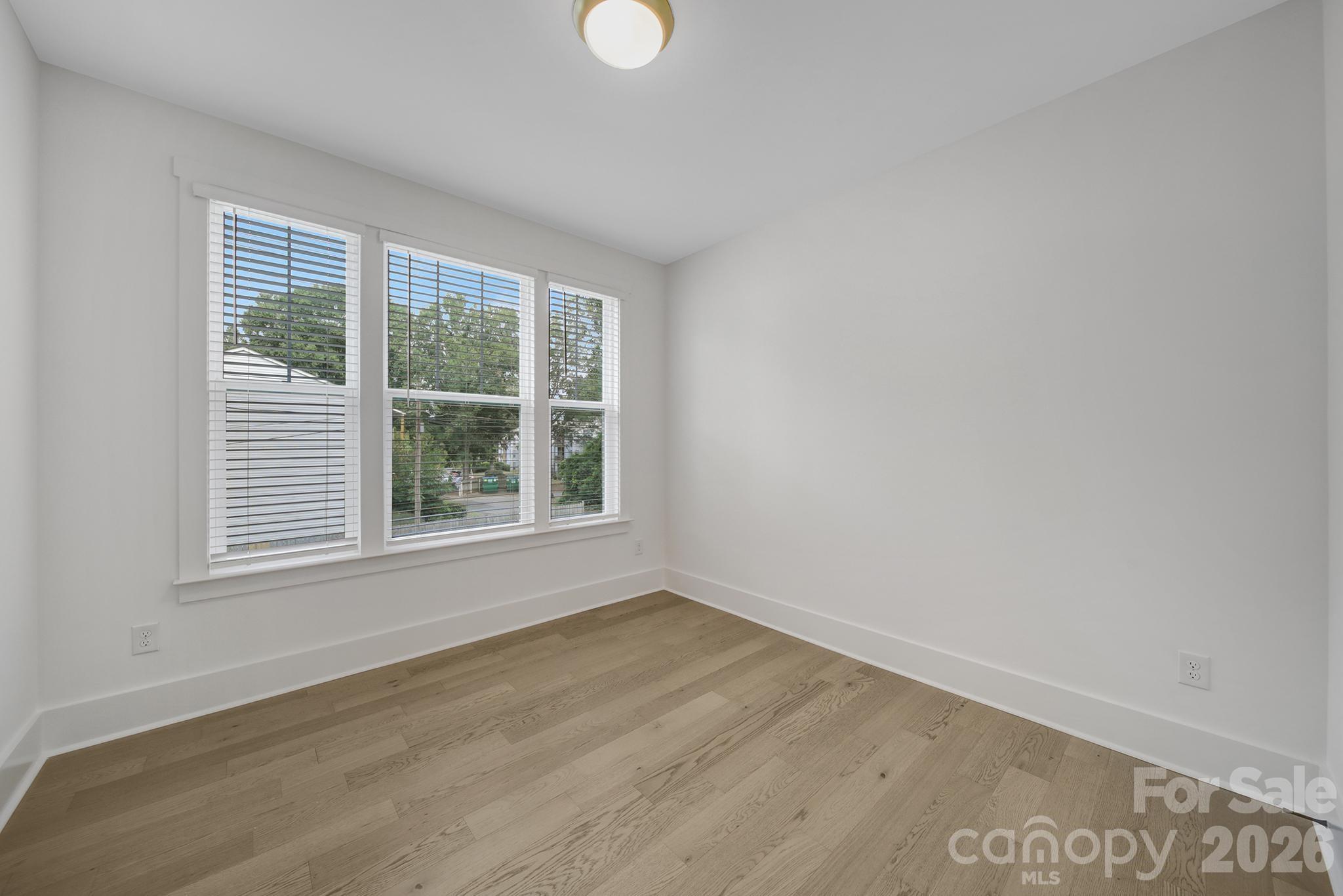 1016 Rockway Drive Property Photo 31