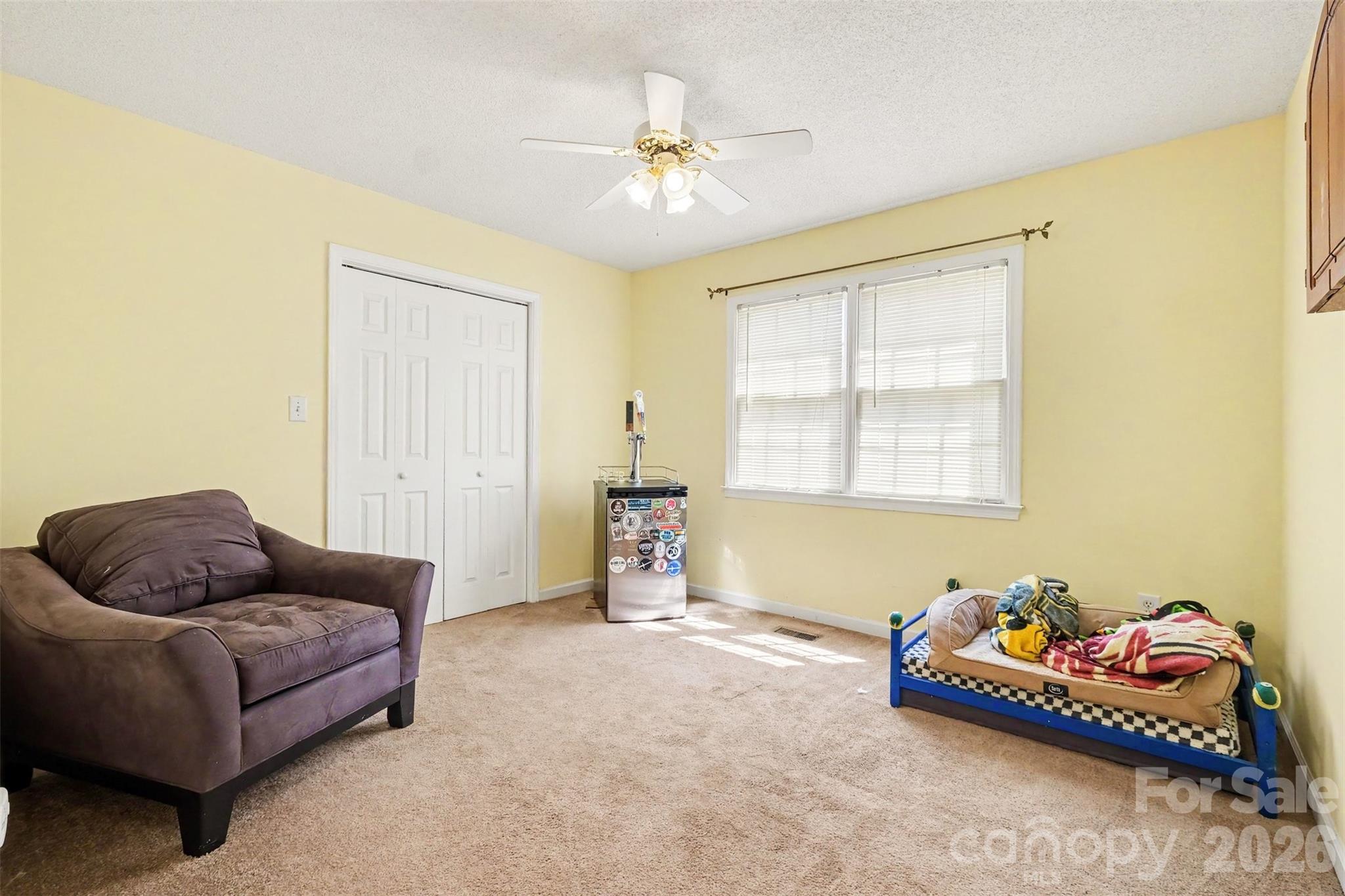 983 Farmington Court Property Photo 18