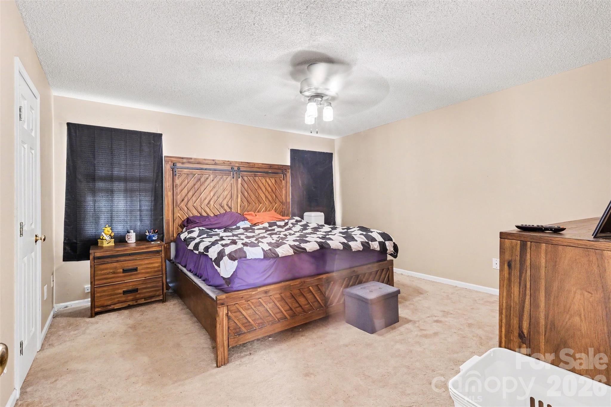 983 Farmington Court Property Photo 21
