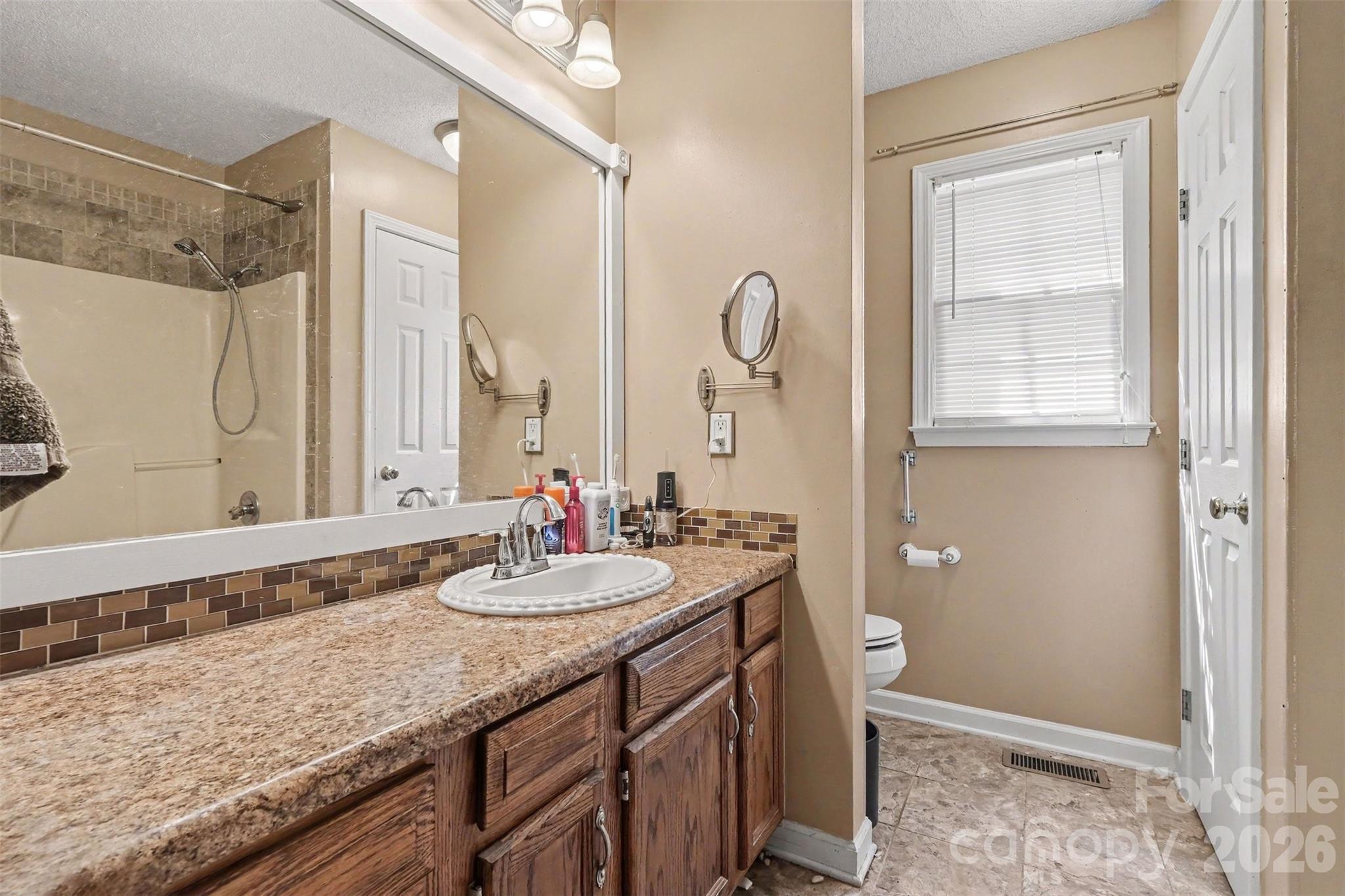 983 Farmington Court Property Photo 23