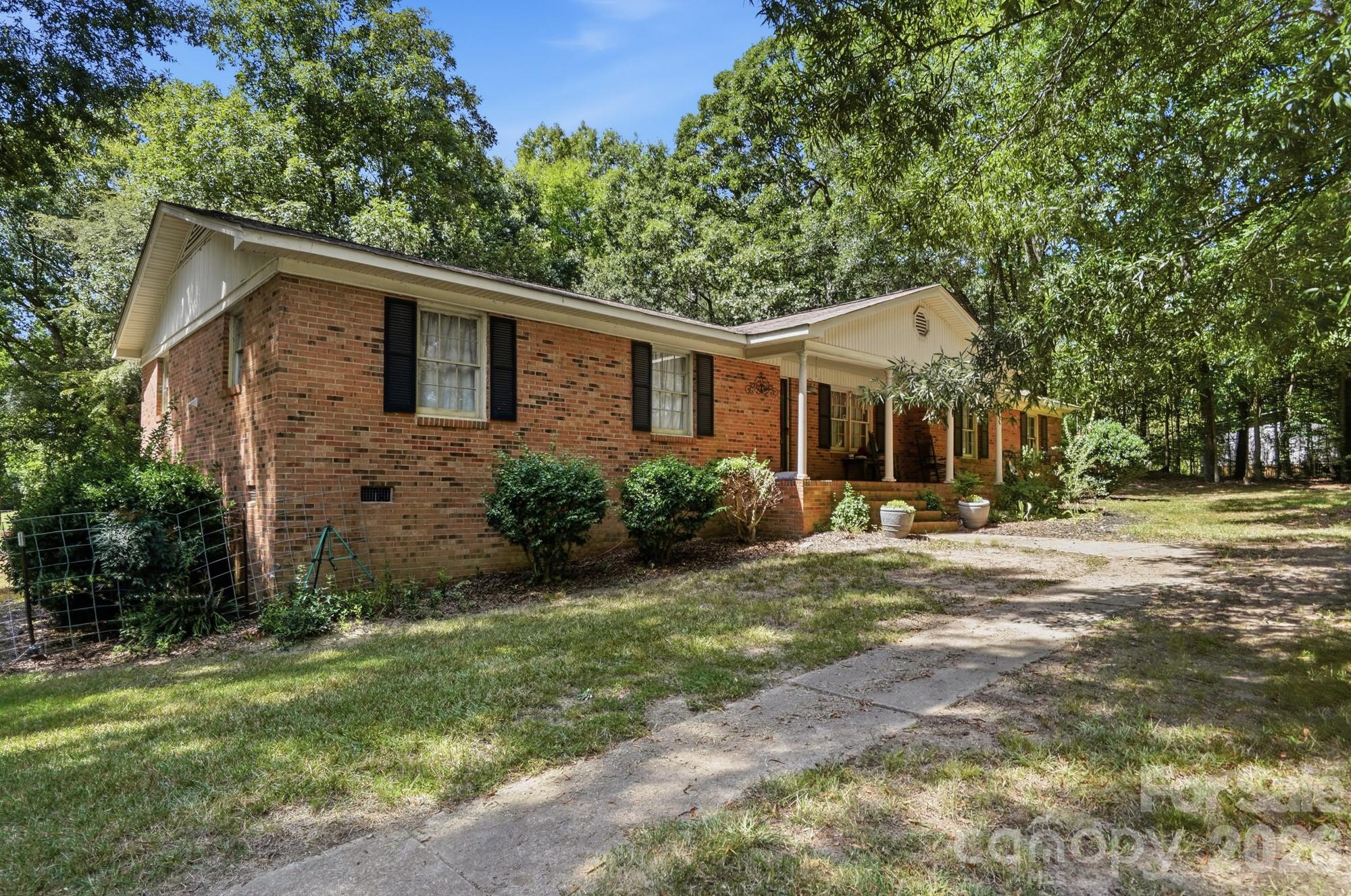 4323 Weddington Road Property Photo 2