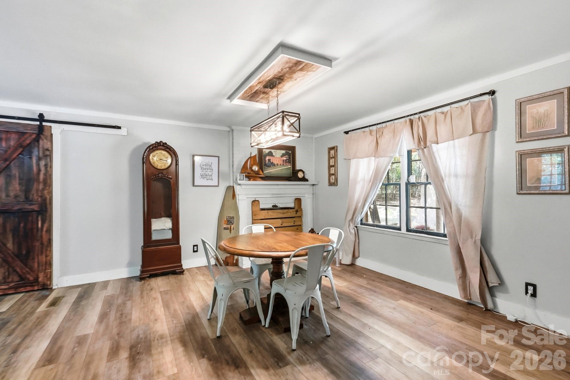 4323 Weddington Road Property Photo 6