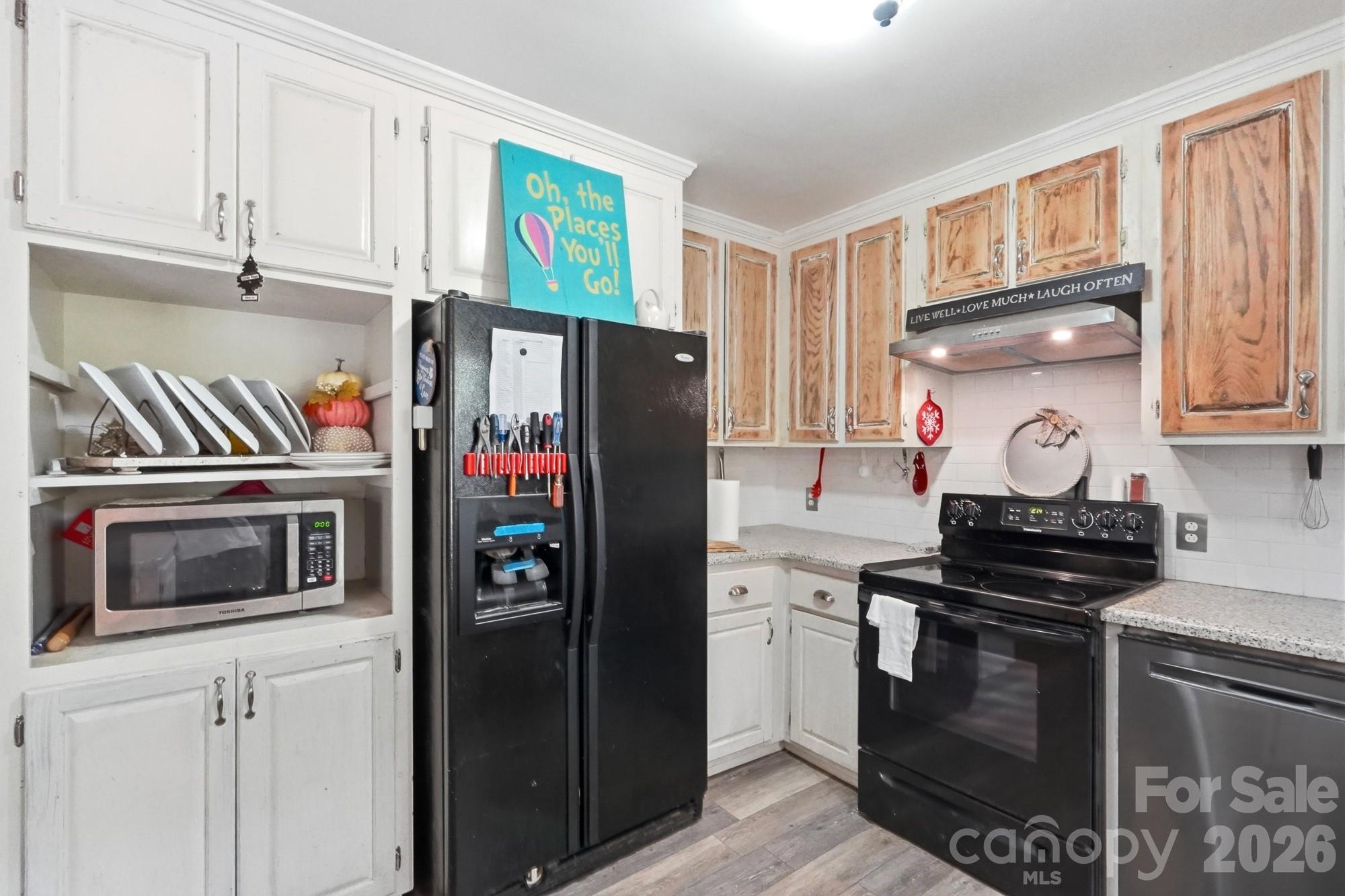 4323 Weddington Road Property Photo 13