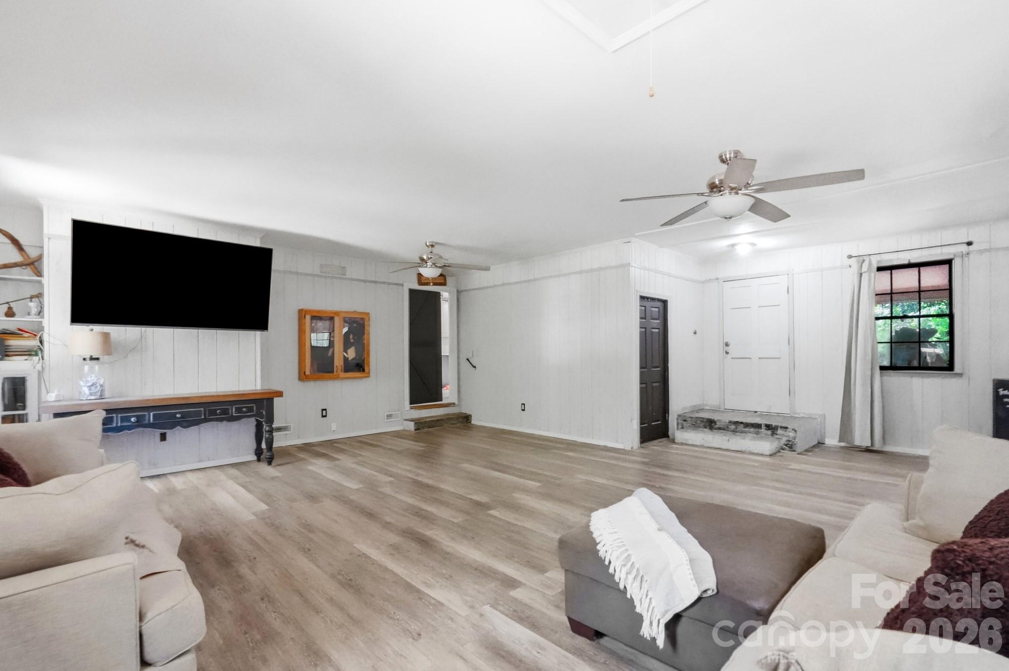 4323 Weddington Road Property Photo 16