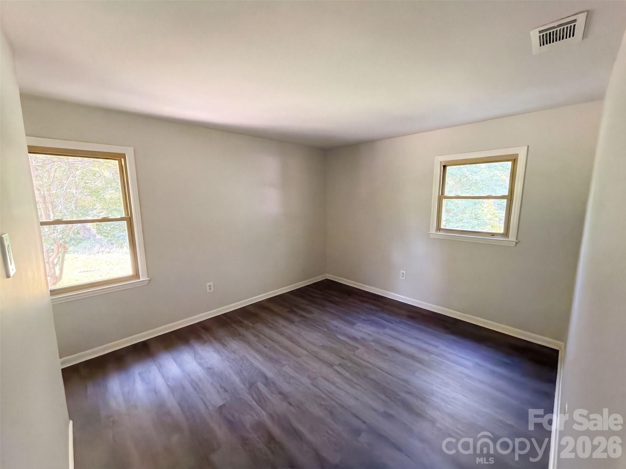 6531 Rosecran Drive Property Photo 4