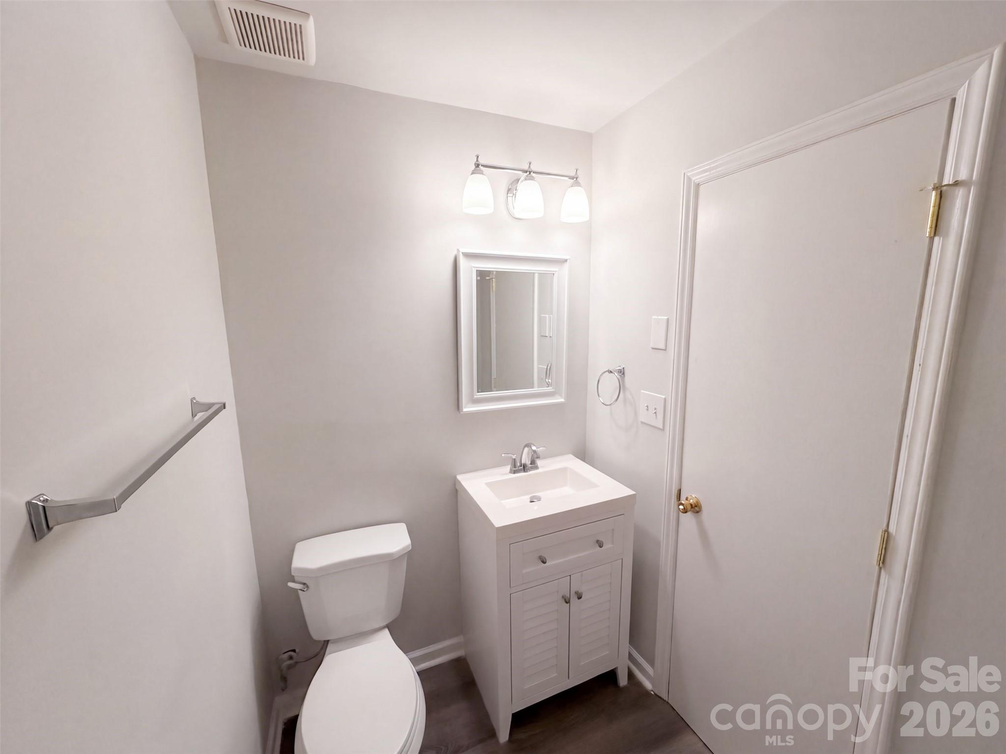 6531 Rosecran Drive Property Photo 9
