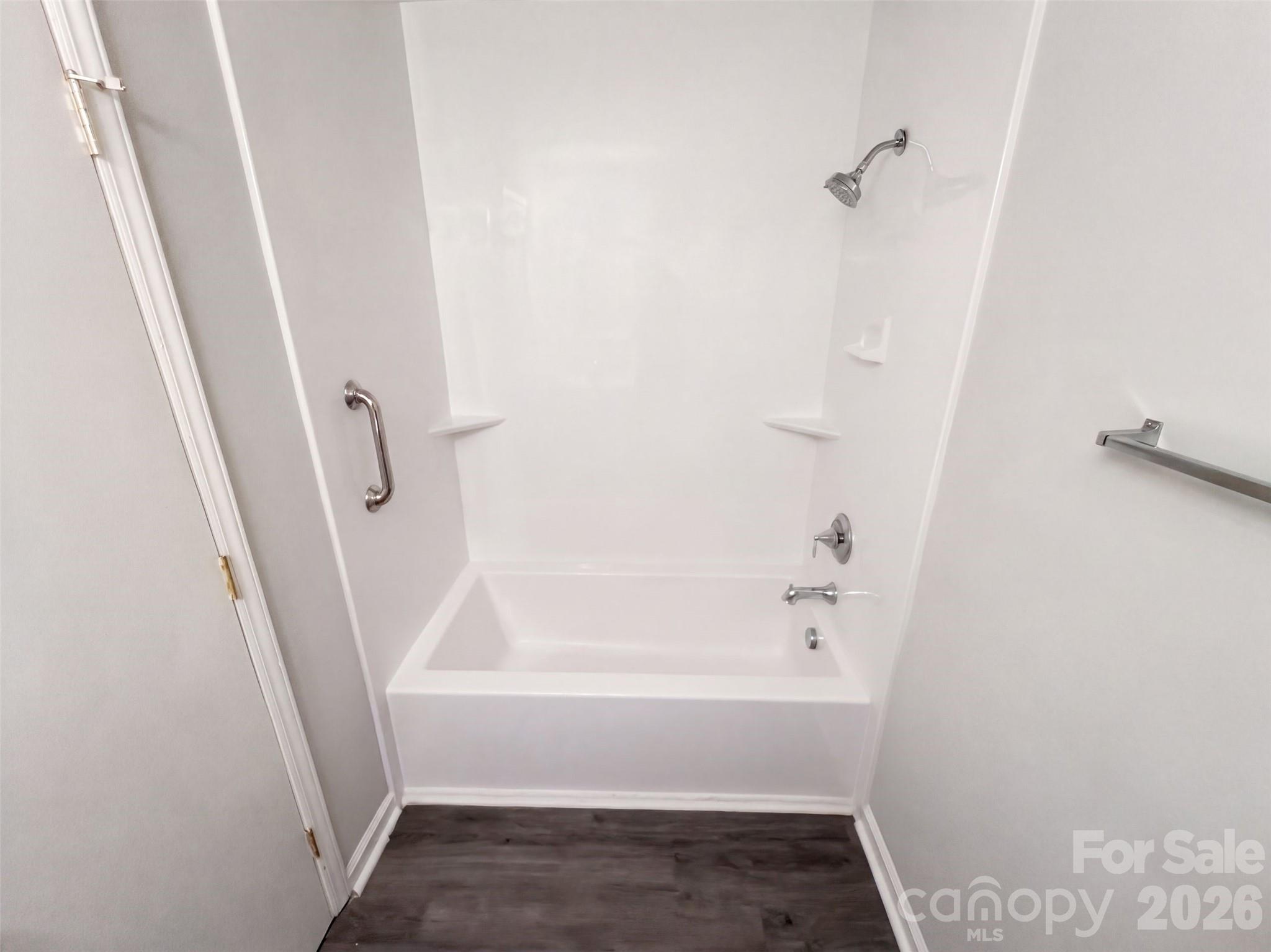 6531 Rosecran Drive Property Photo 10