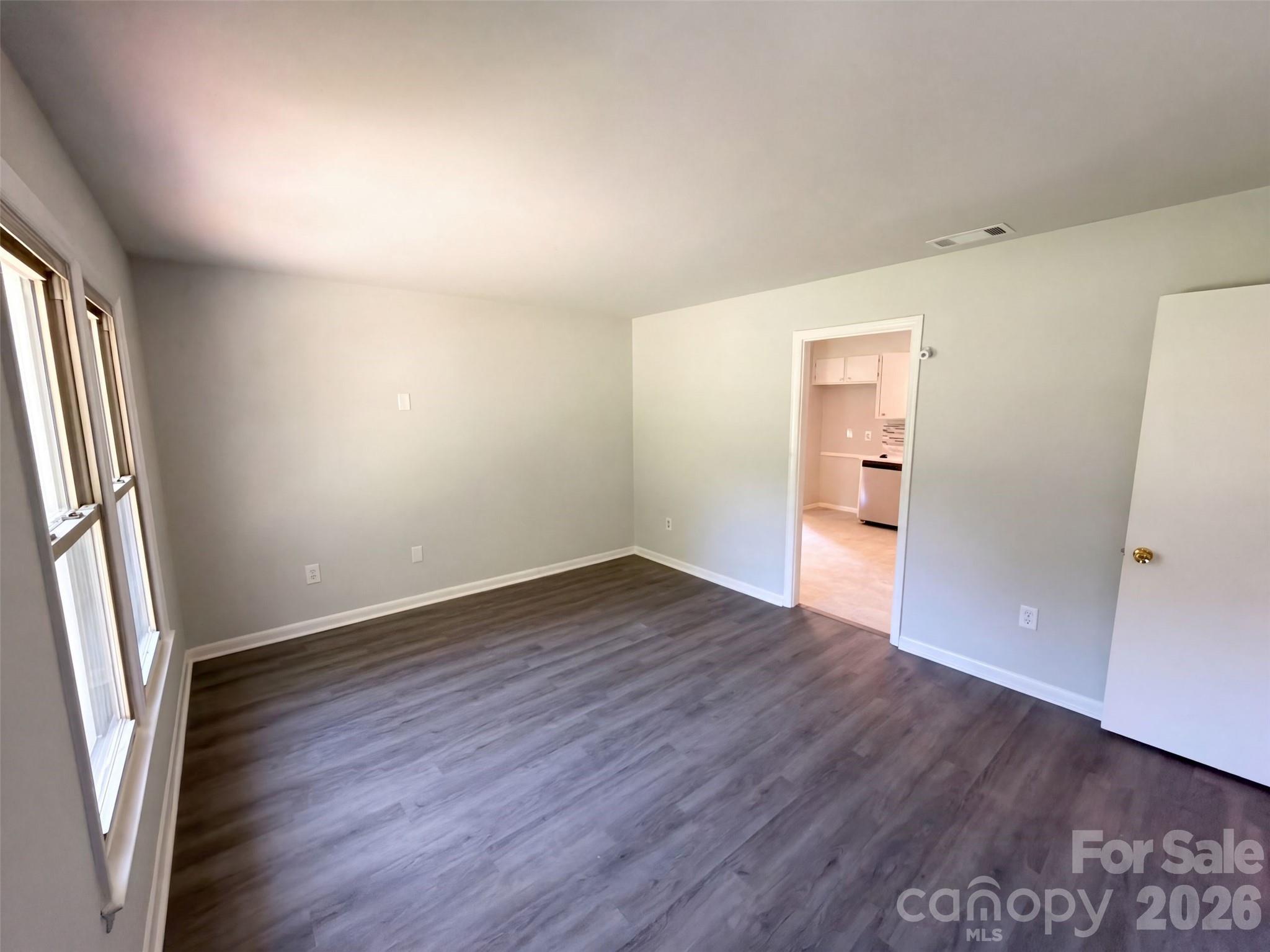 6531 Rosecran Drive Property Photo 14