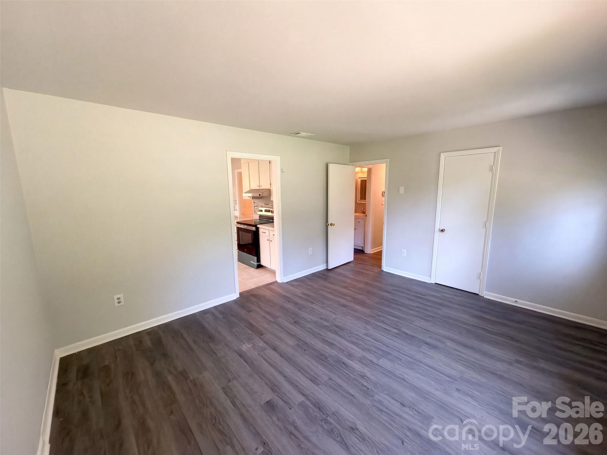 6531 Rosecran Drive Property Photo 15
