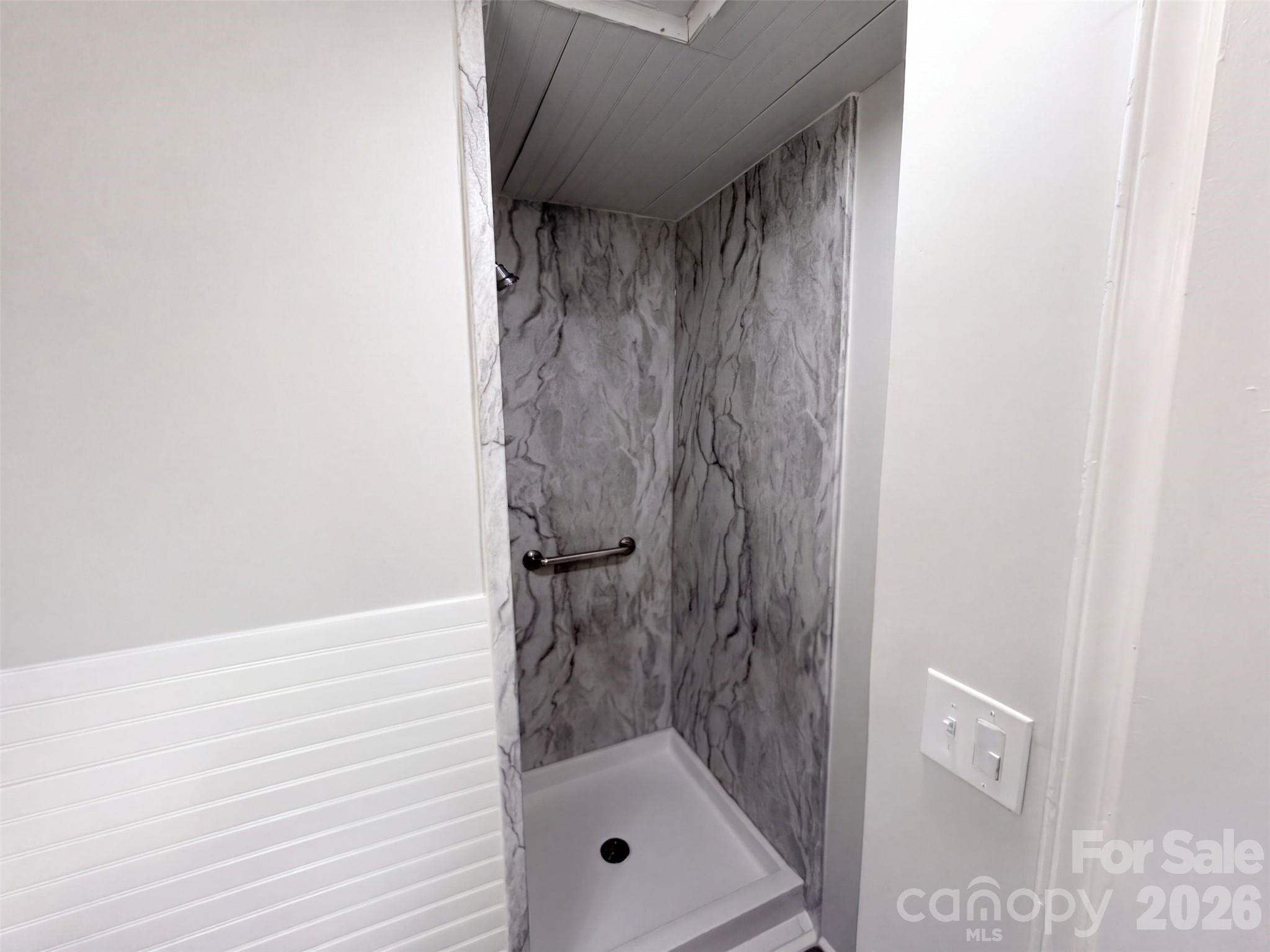 6531 Rosecran Drive Property Photo 20