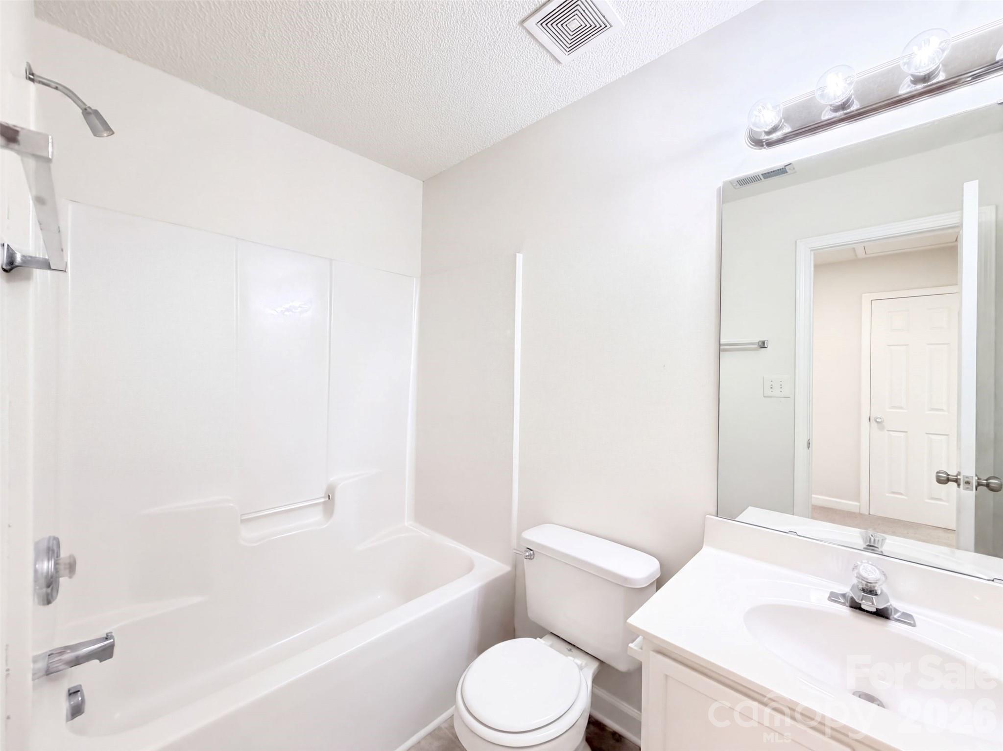 8616 Silver Falls Way Property Photo 15
