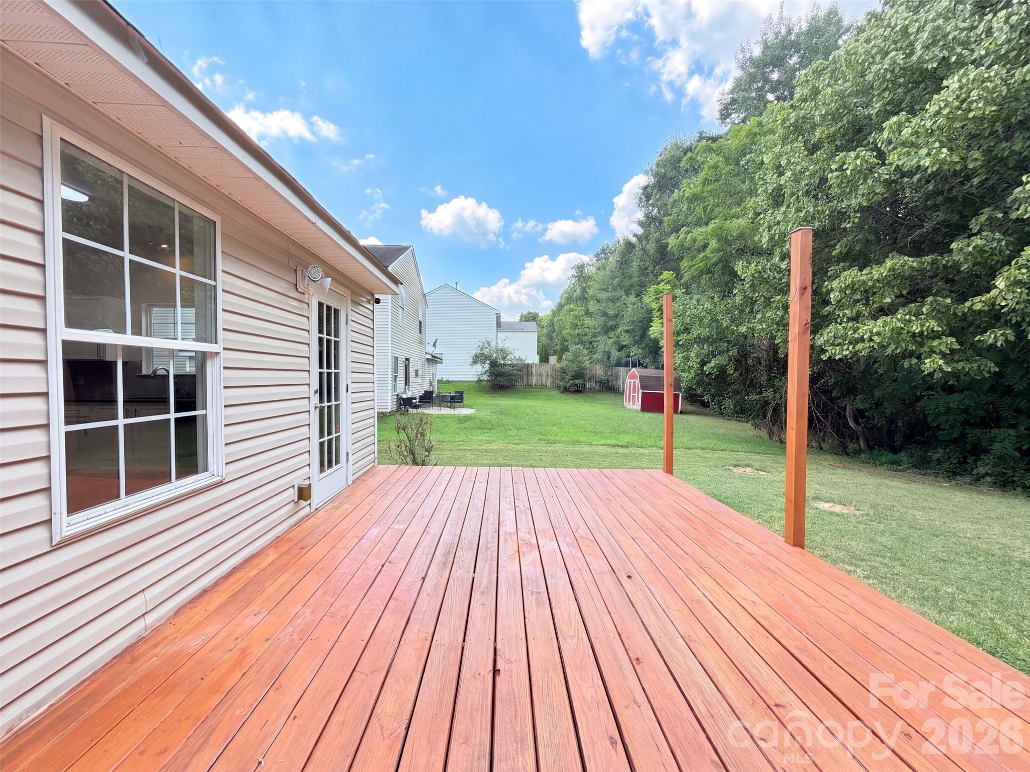 8616 Silver Falls Way Property Photo 17