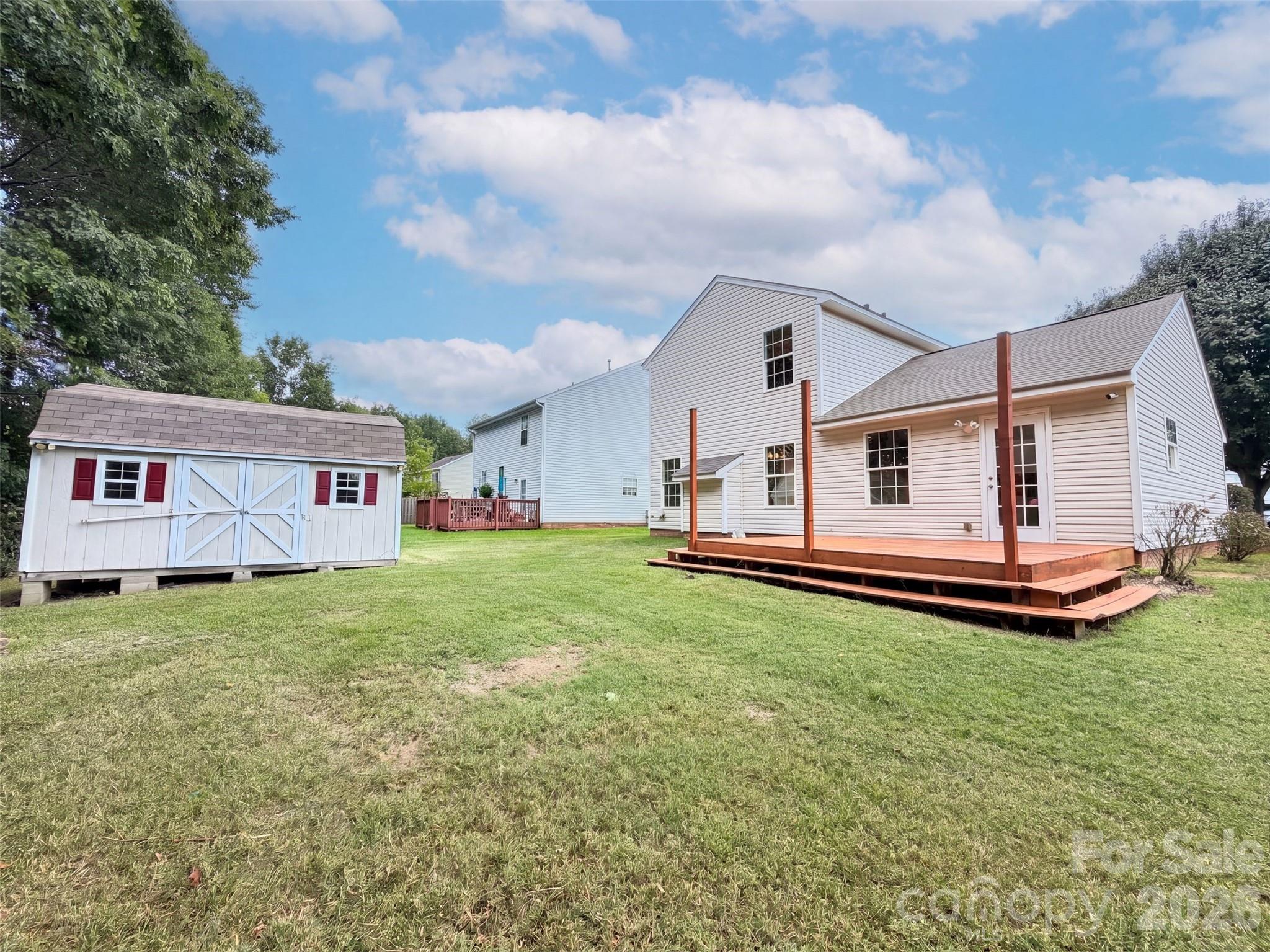 8616 Silver Falls Way Property Photo 18