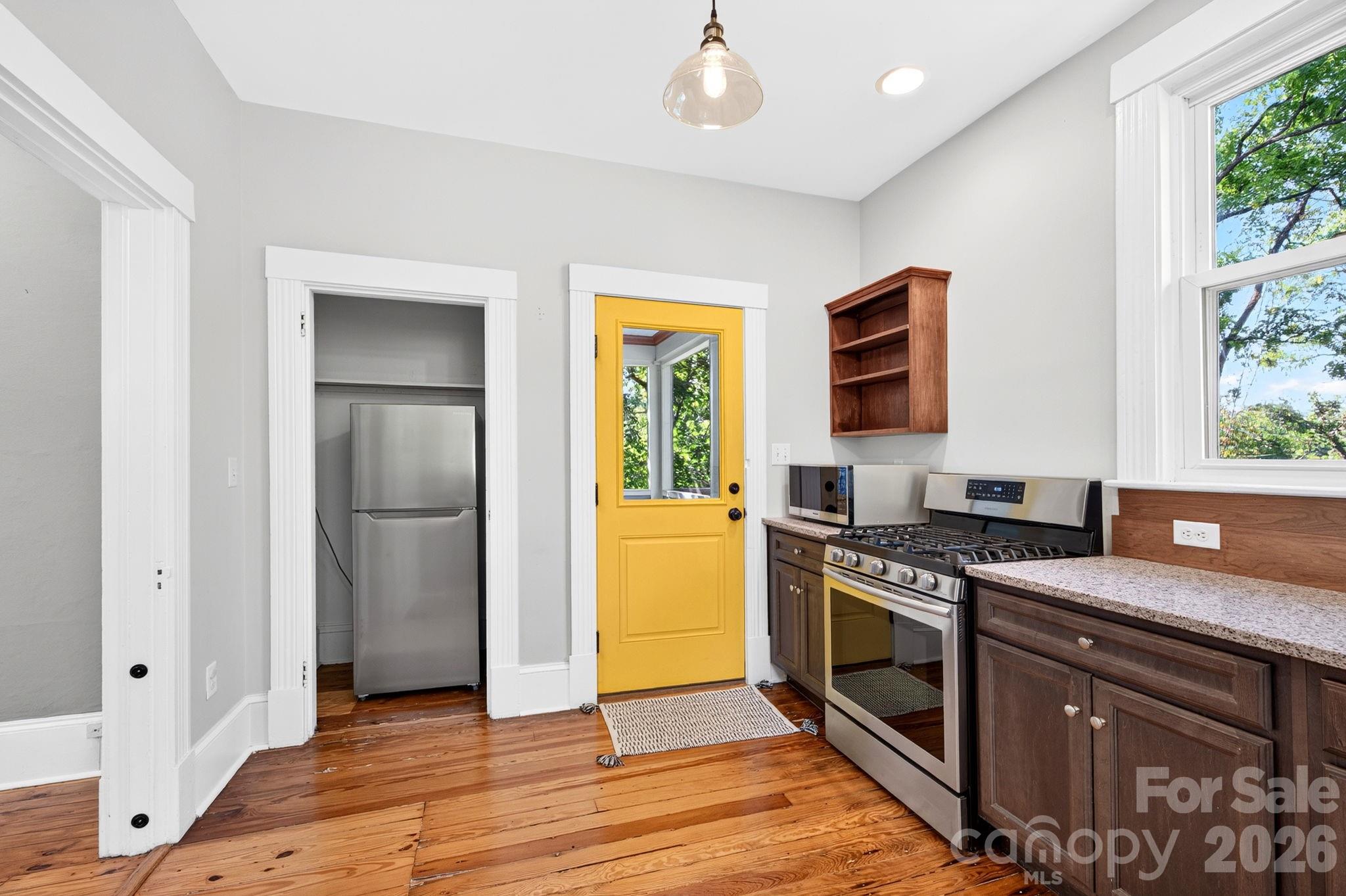 16 West Street Property Photo 19