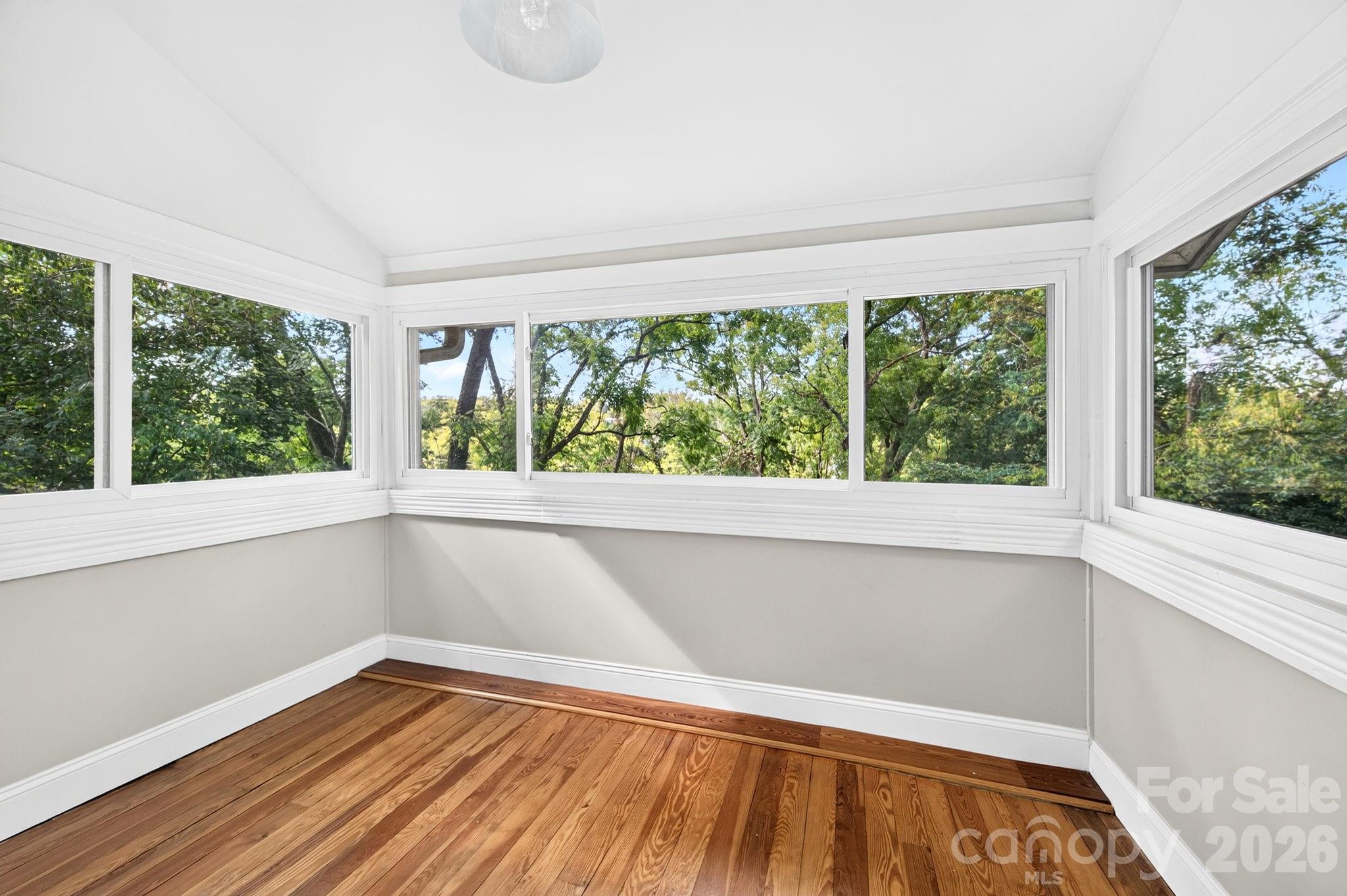 16 West Street Property Photo 27