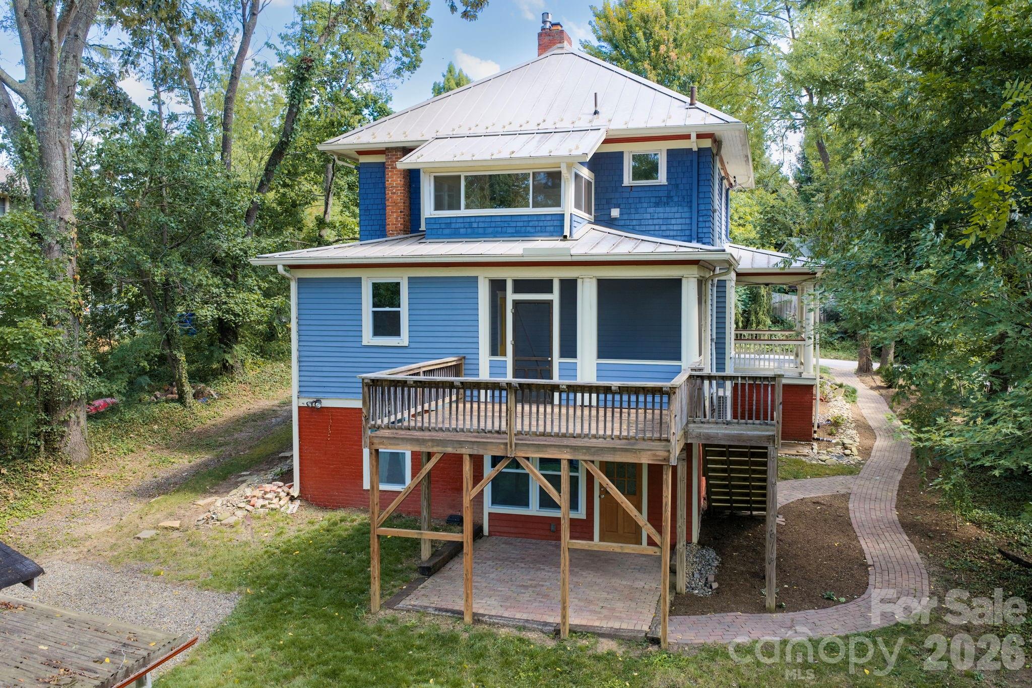 16 West Street Property Photo 35