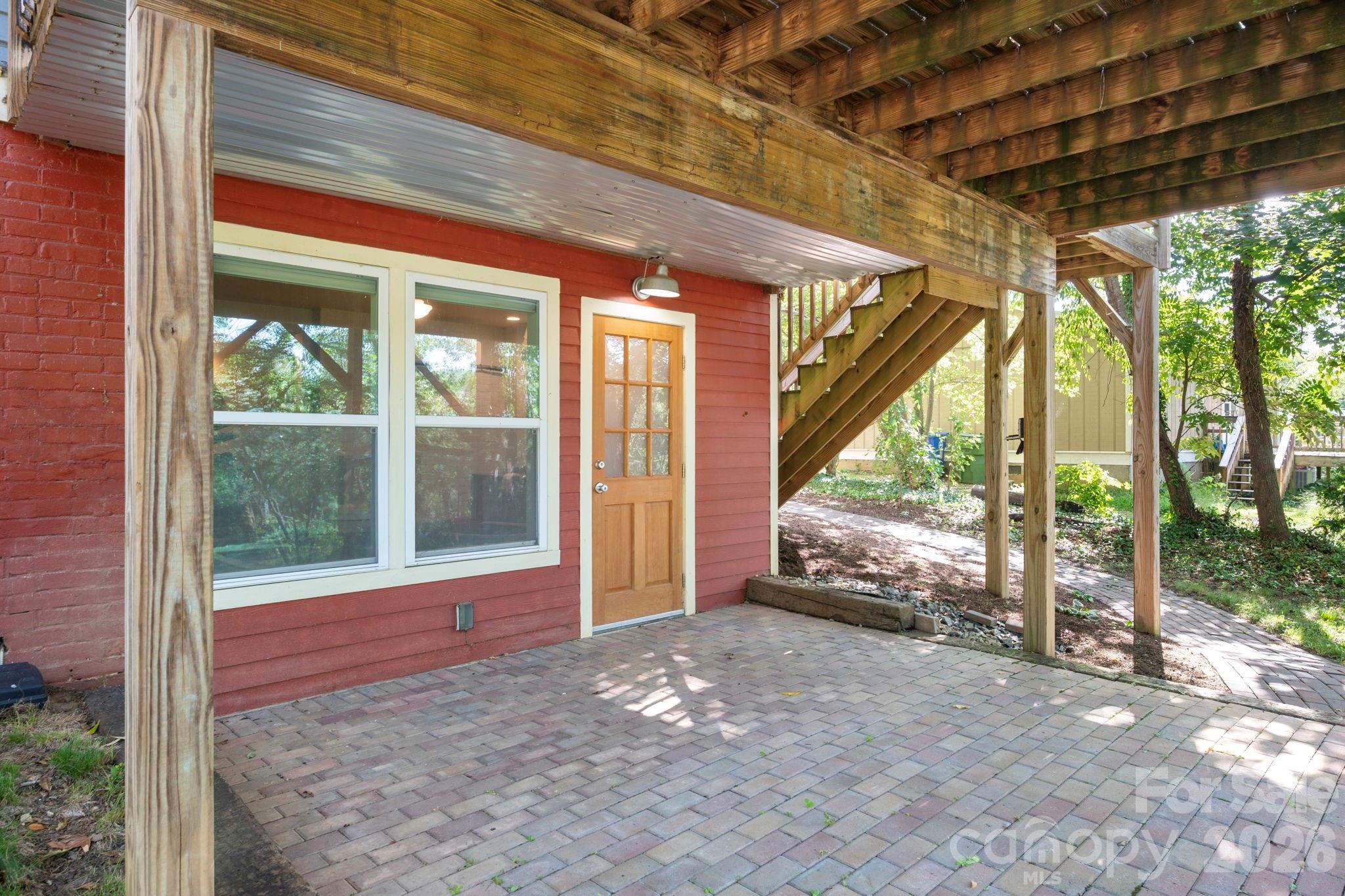 16 West Street Property Photo 36