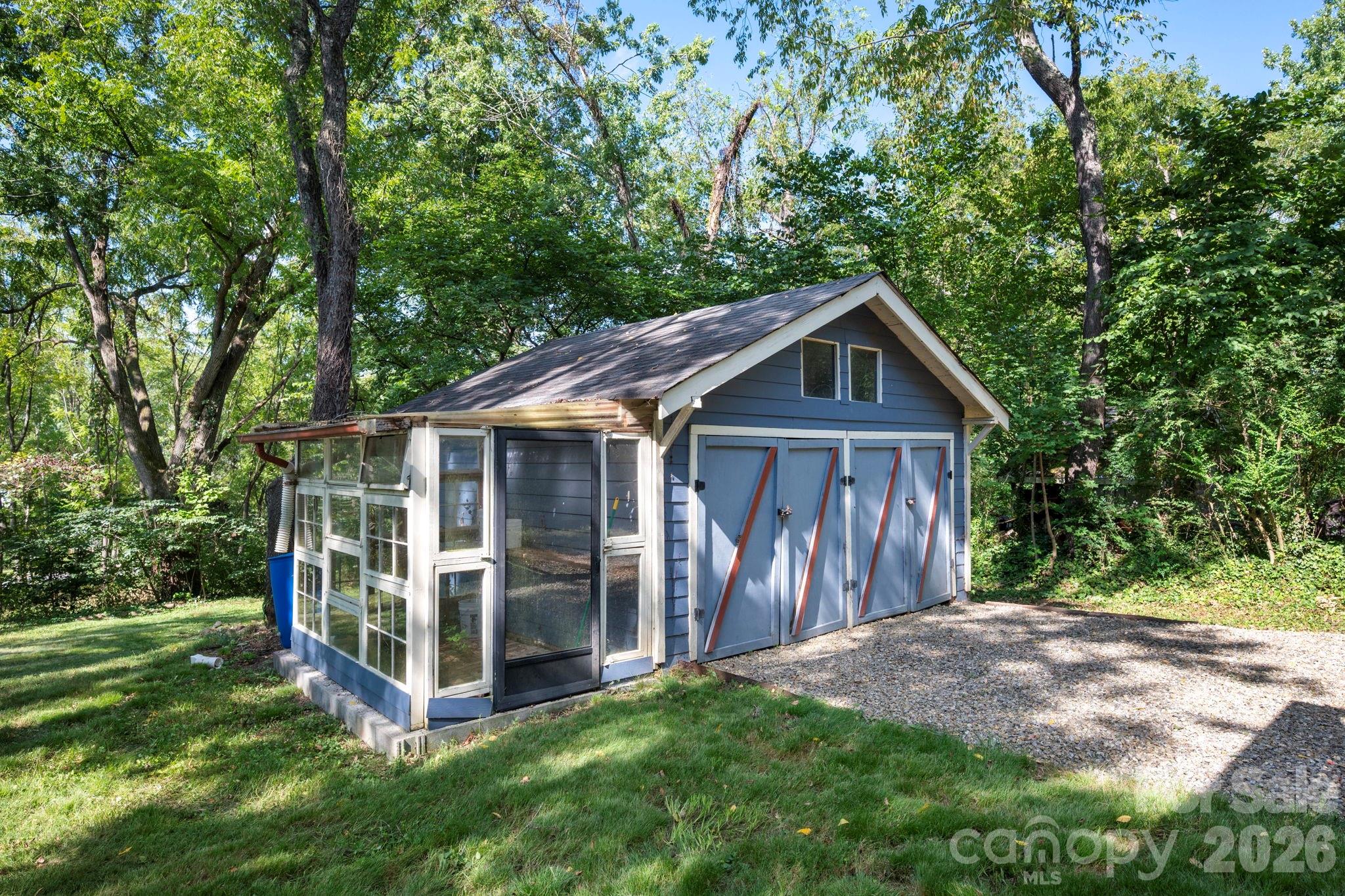 16 West Street Property Photo 45