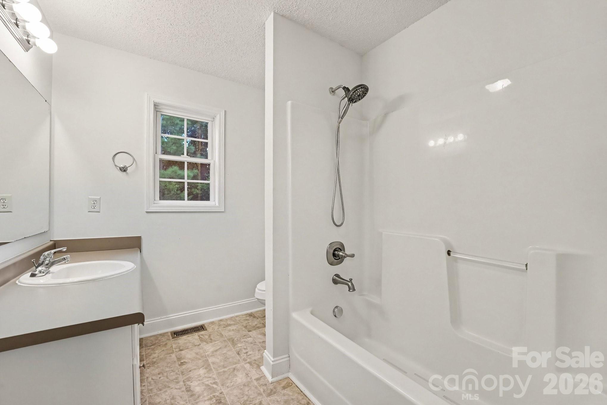 4750 Dalena Drive Property Photo 8