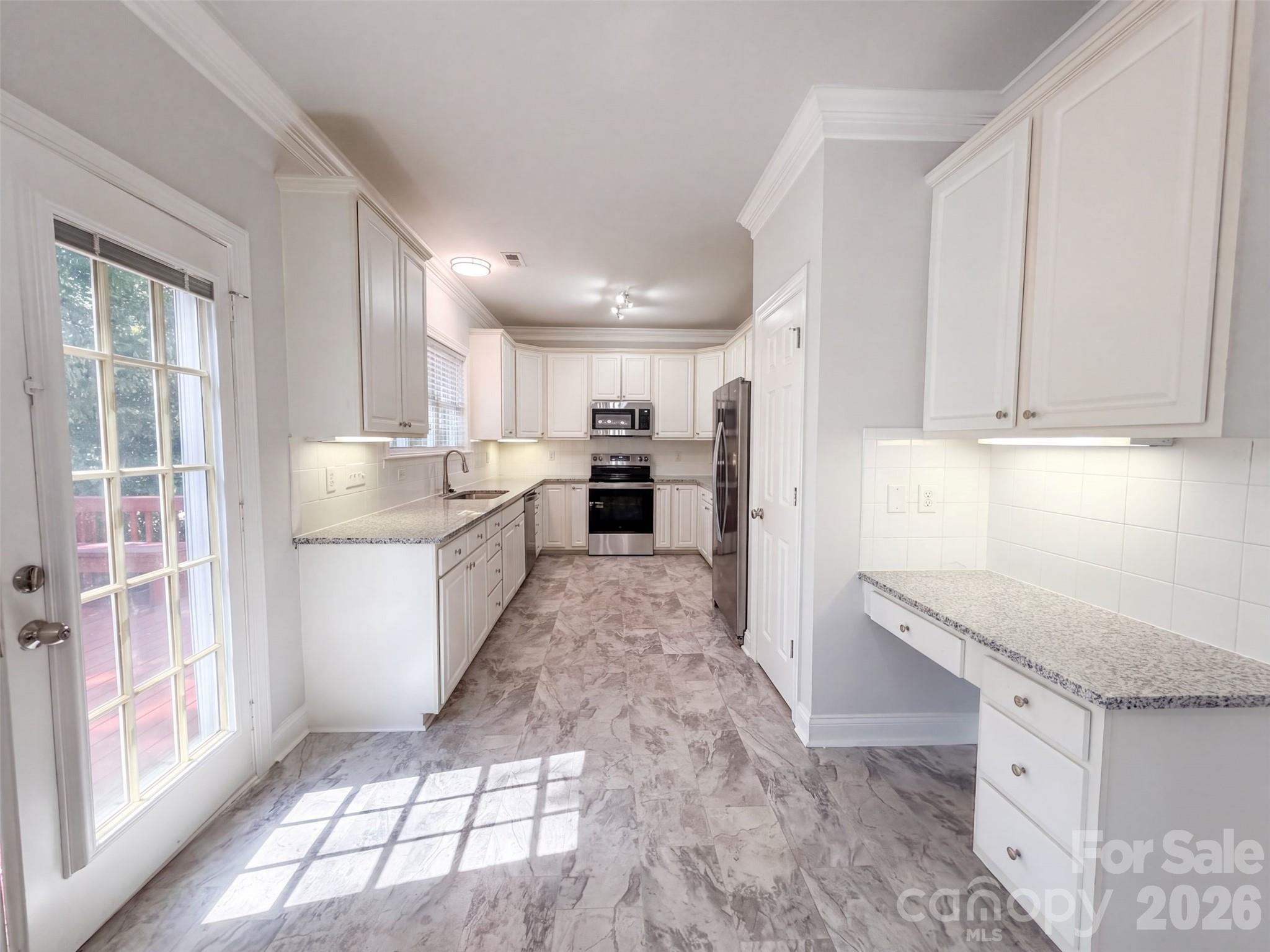 331 Market Hall Place Property Photo 2