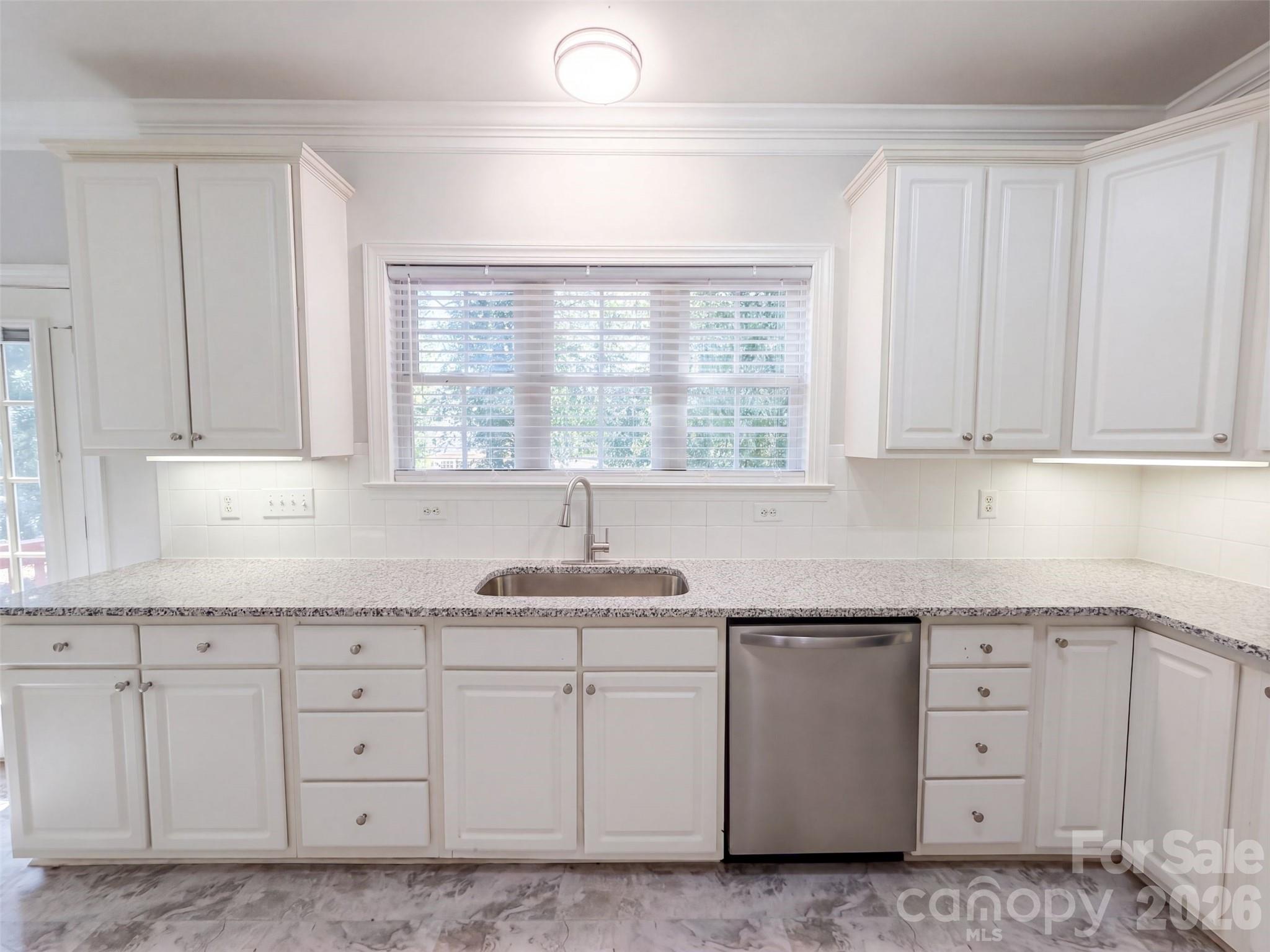 331 Market Hall Place Property Photo 6