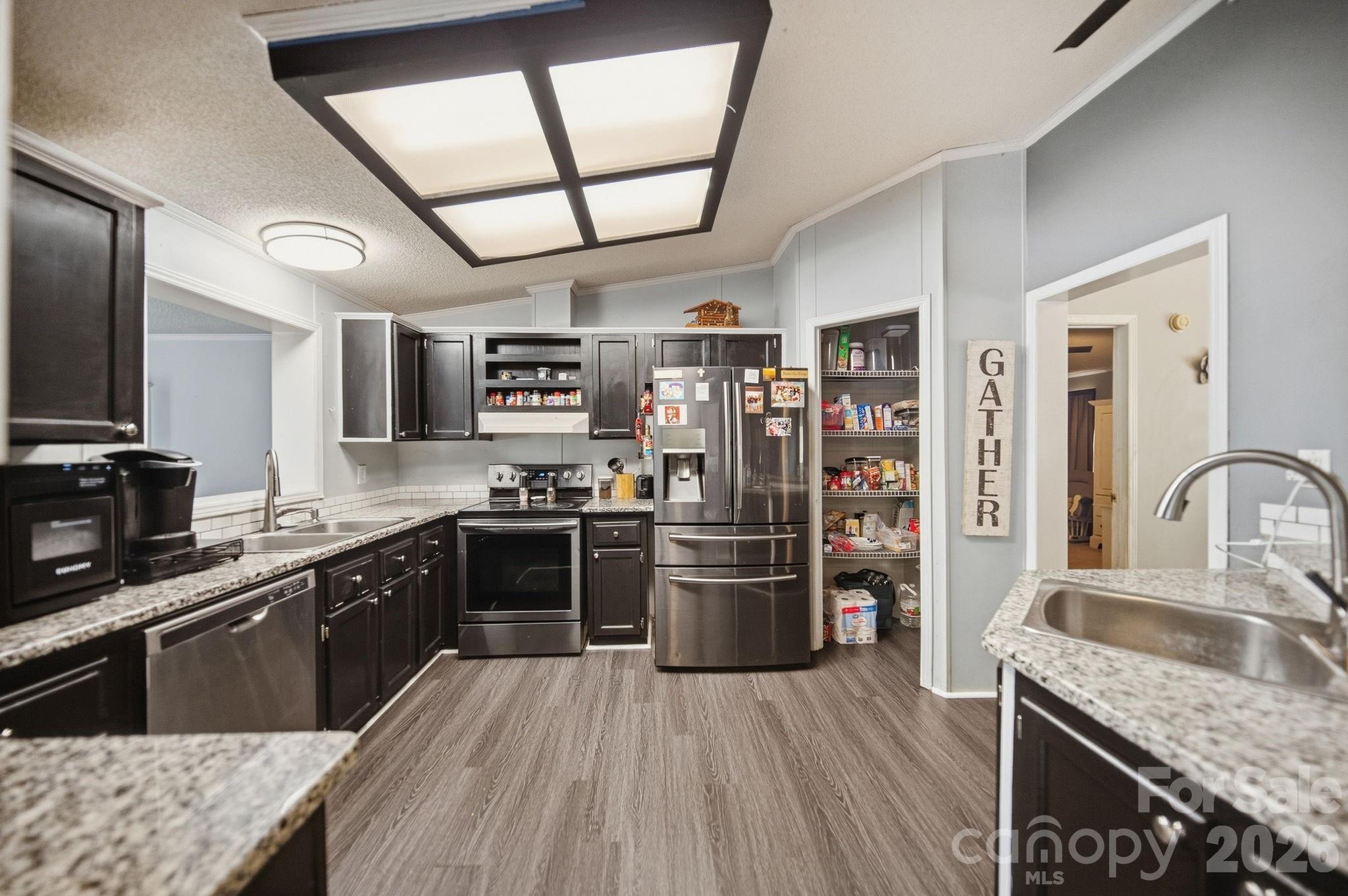 8027 Hillanby Court Property Photo 14