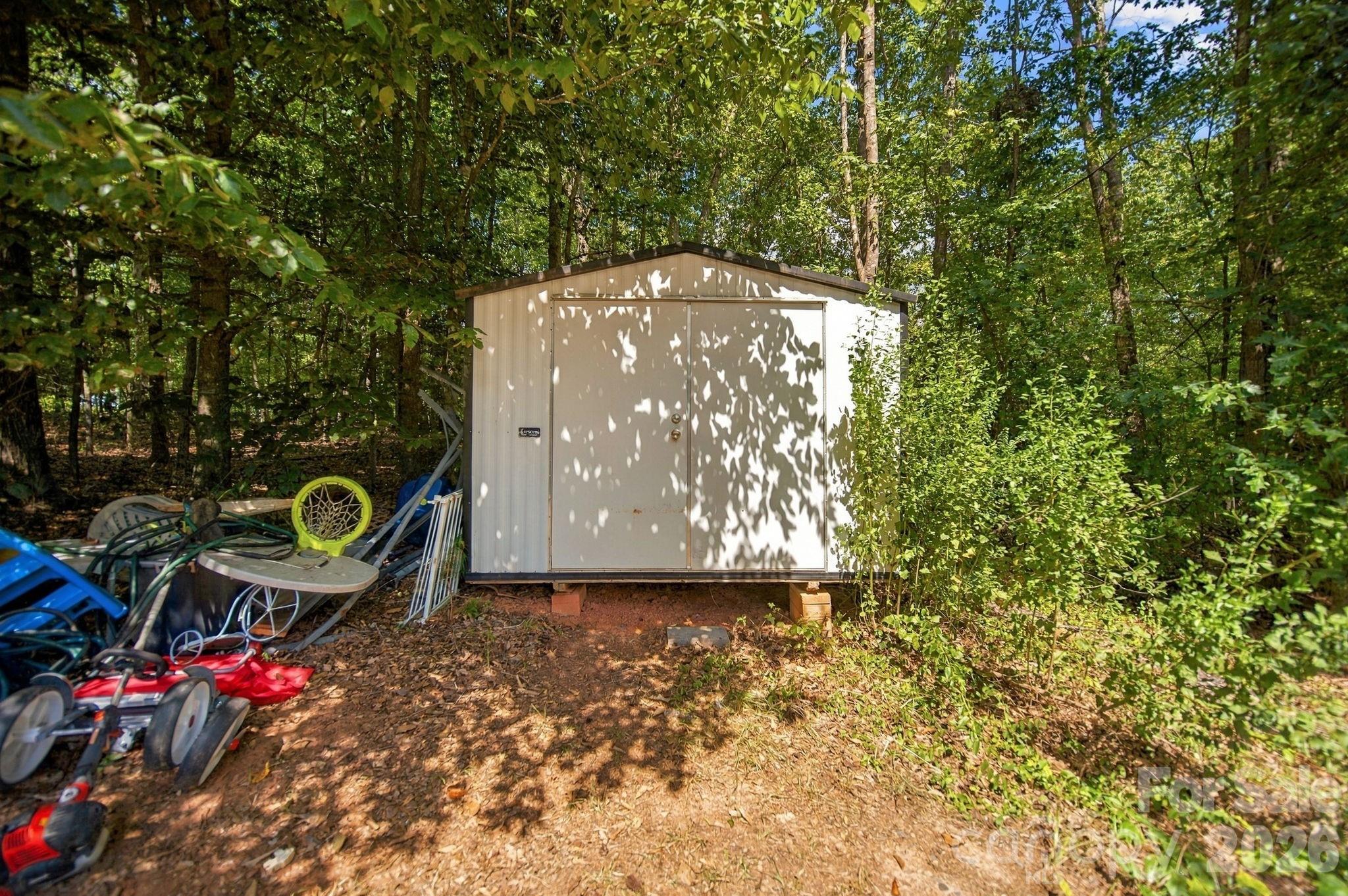 8027 Hillanby Court Property Photo 41