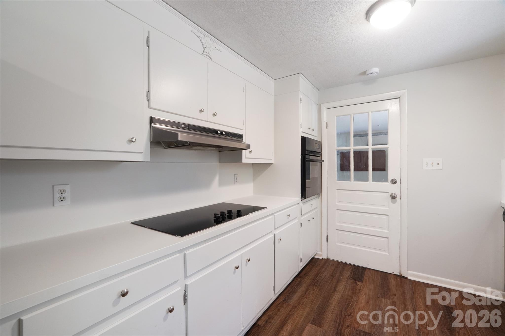 4036 Elizabeth Street Property Photo 6