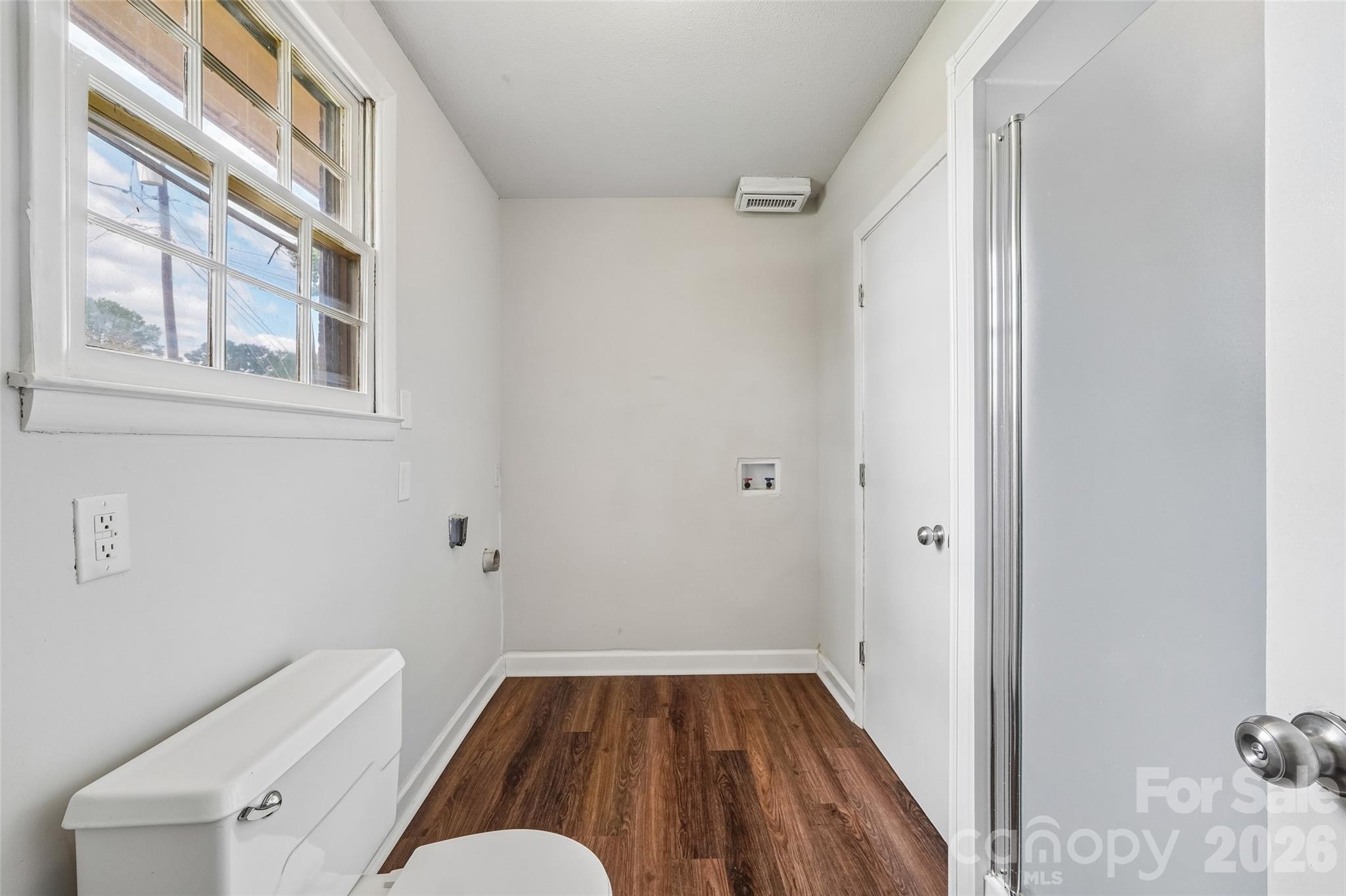 4036 Elizabeth Street Property Photo 20