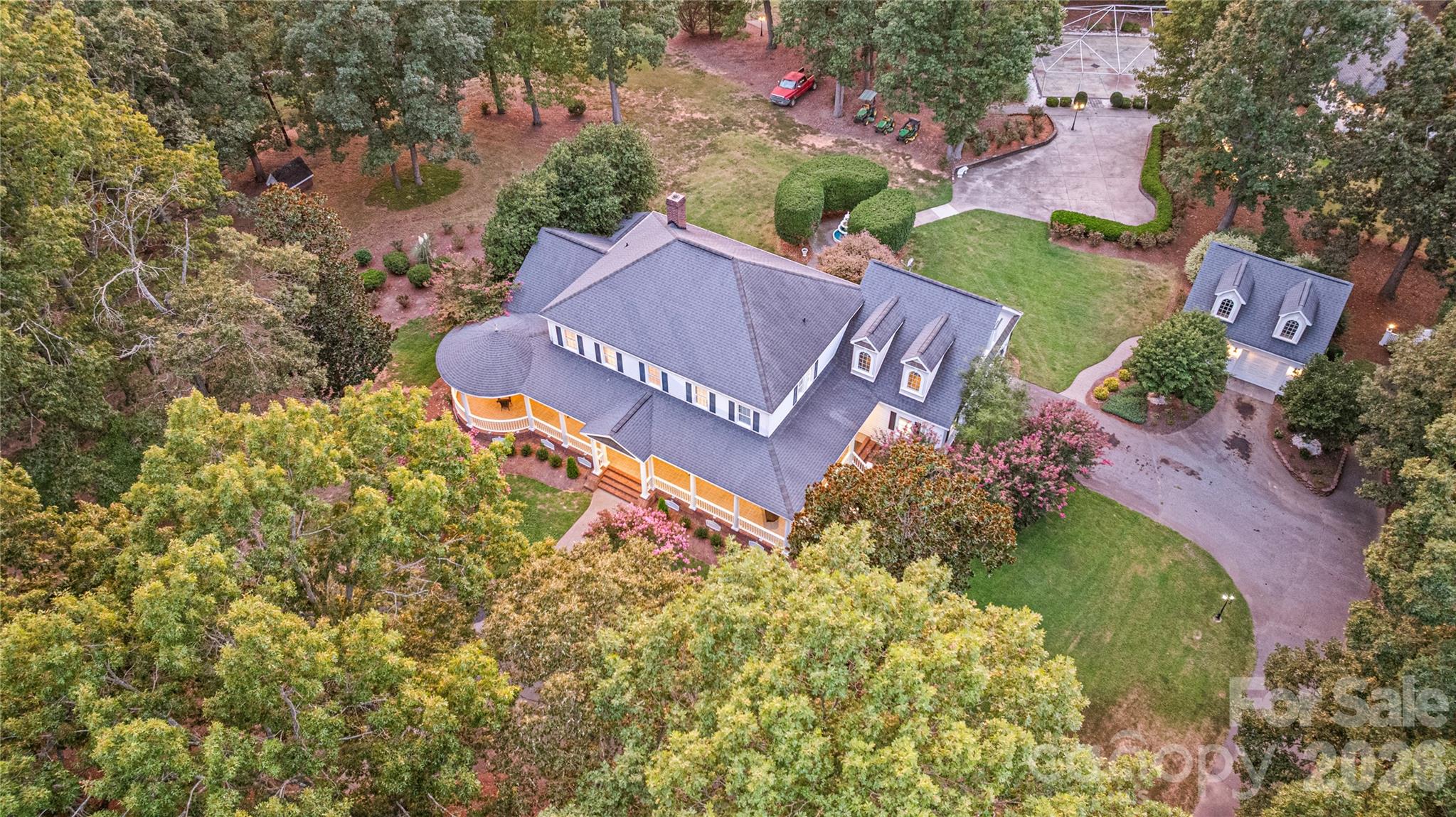 5550 Cauble Road Property Photo 1