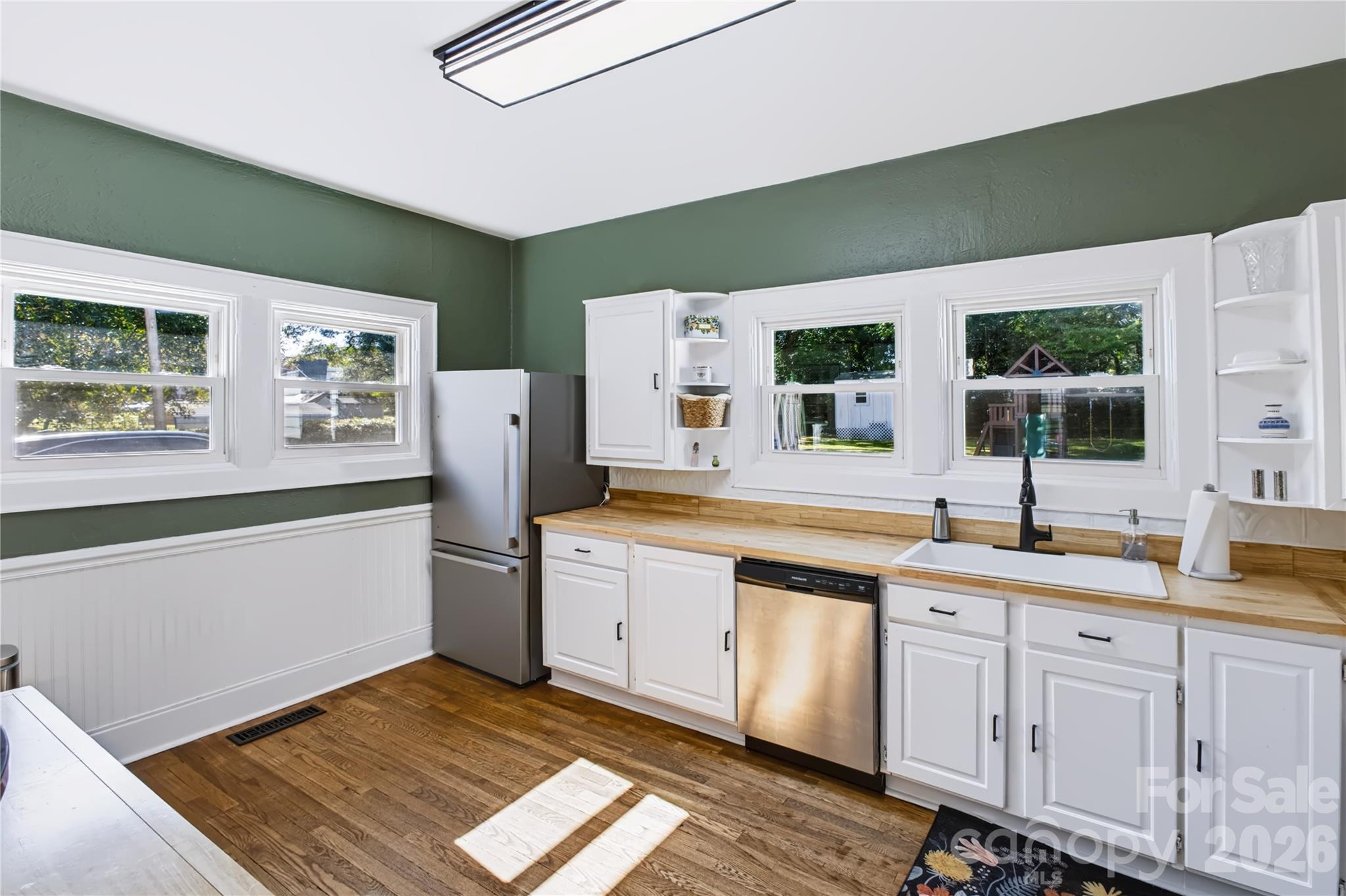 308 Union Street Property Photo 8