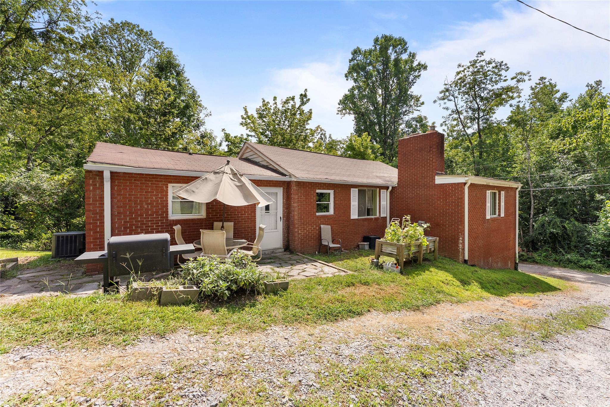 108 Wilrecar Drive Property Photo 1