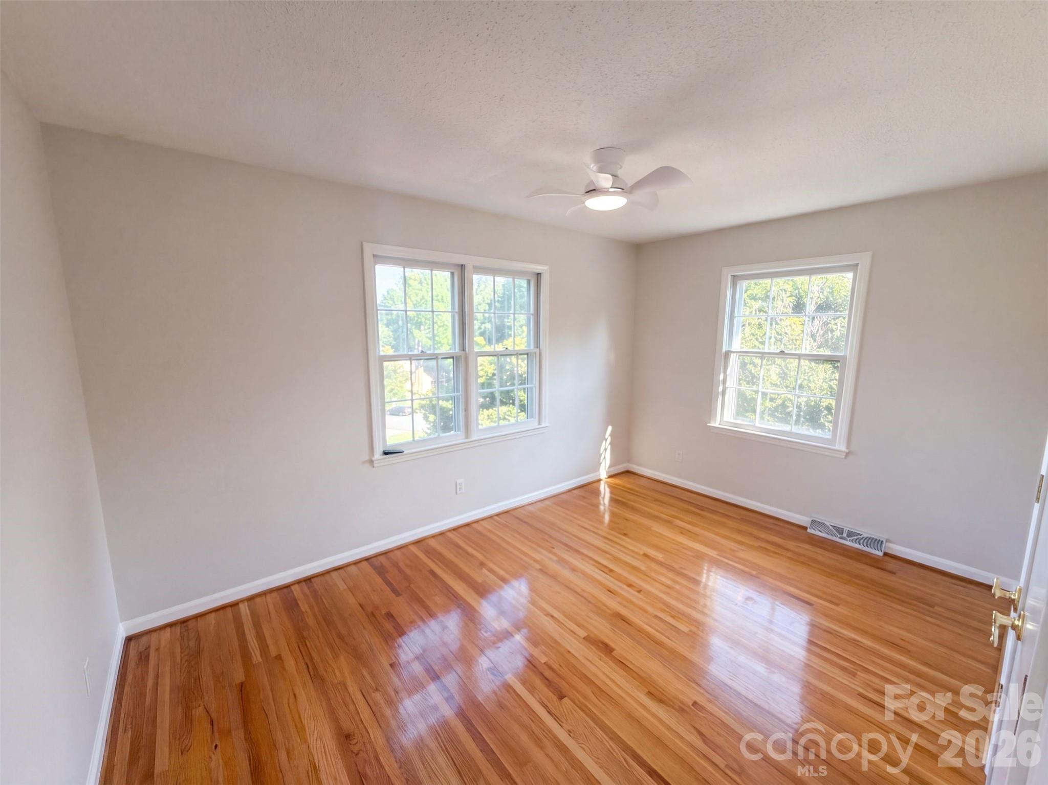 1030 Mclaughlin Drive Property Photo 4