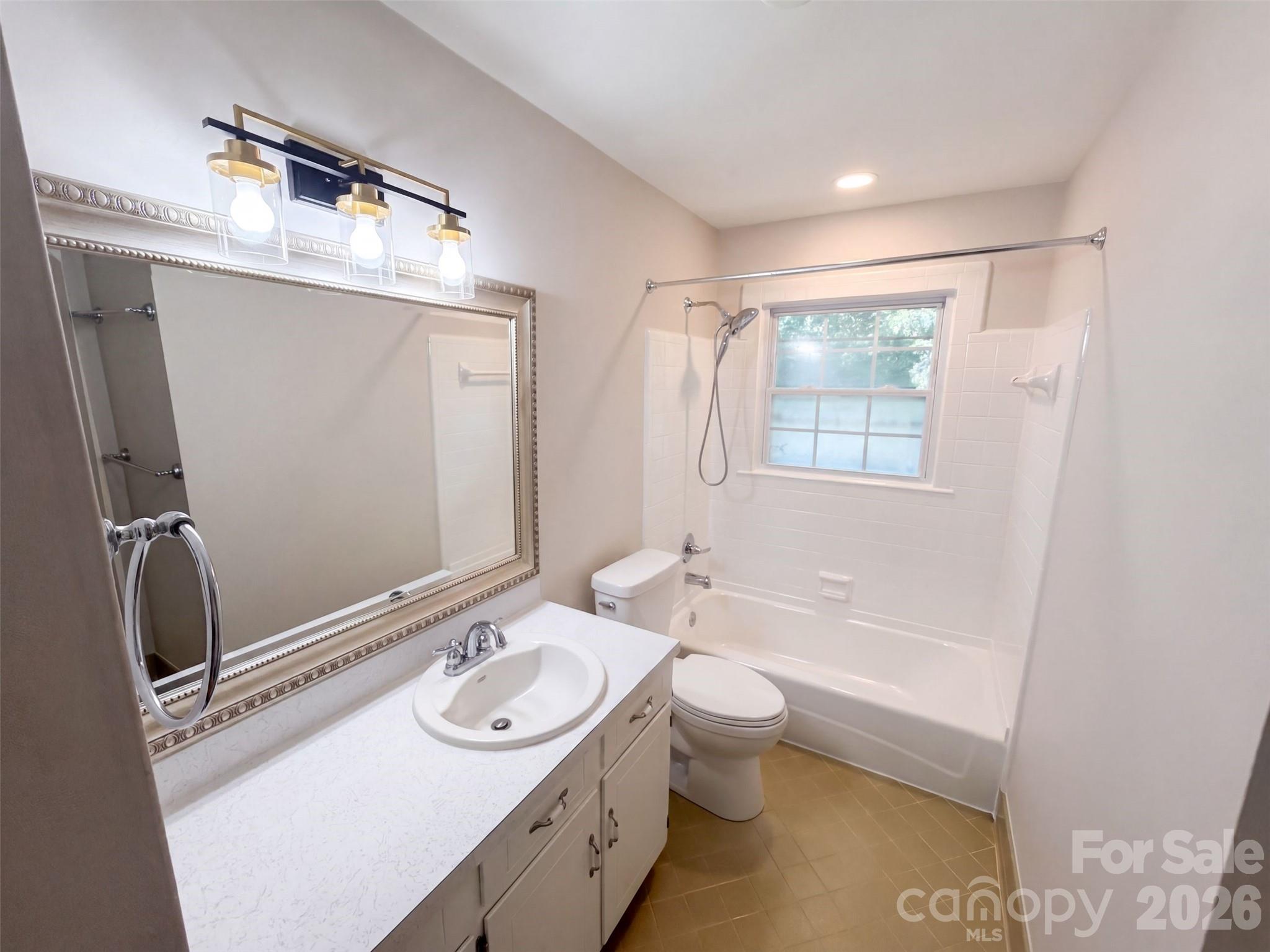 1030 Mclaughlin Drive Property Photo 13