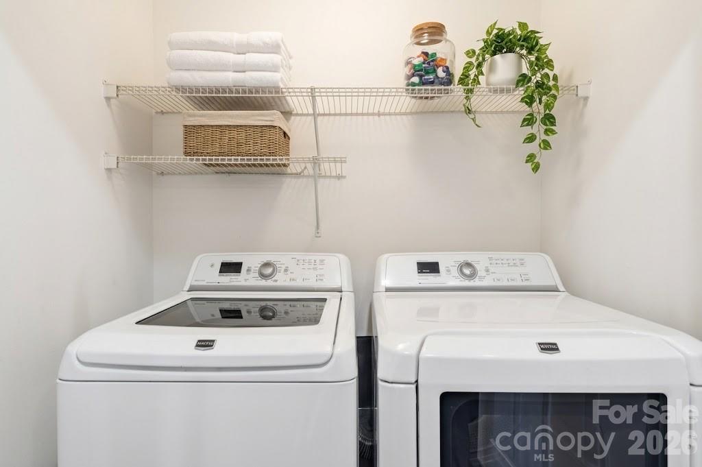 6605 Central Pacific Avenue Property Photo 11
