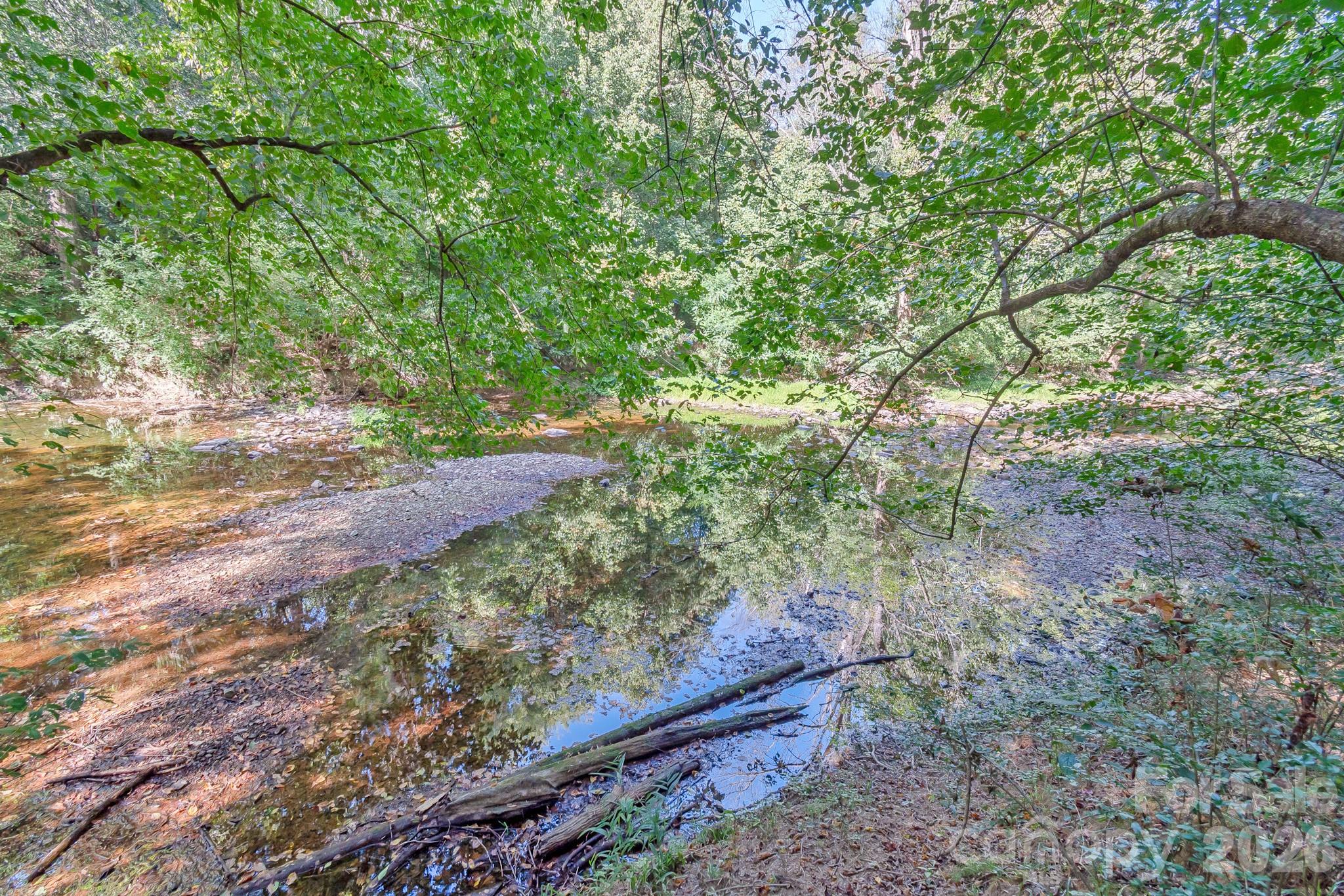 589 Bill Curlee Road Property Photo 4