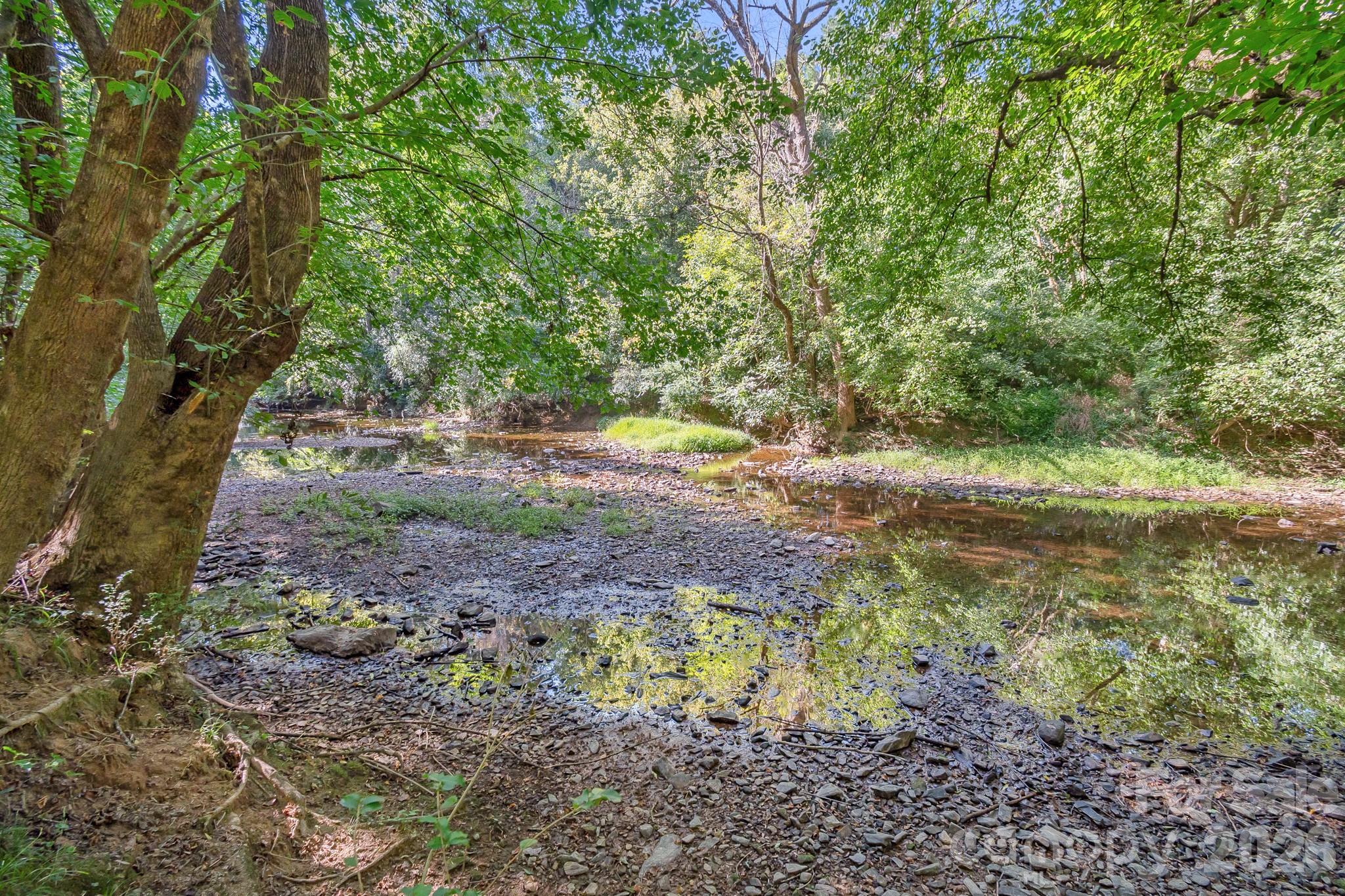 589 Bill Curlee Road Property Photo 17
