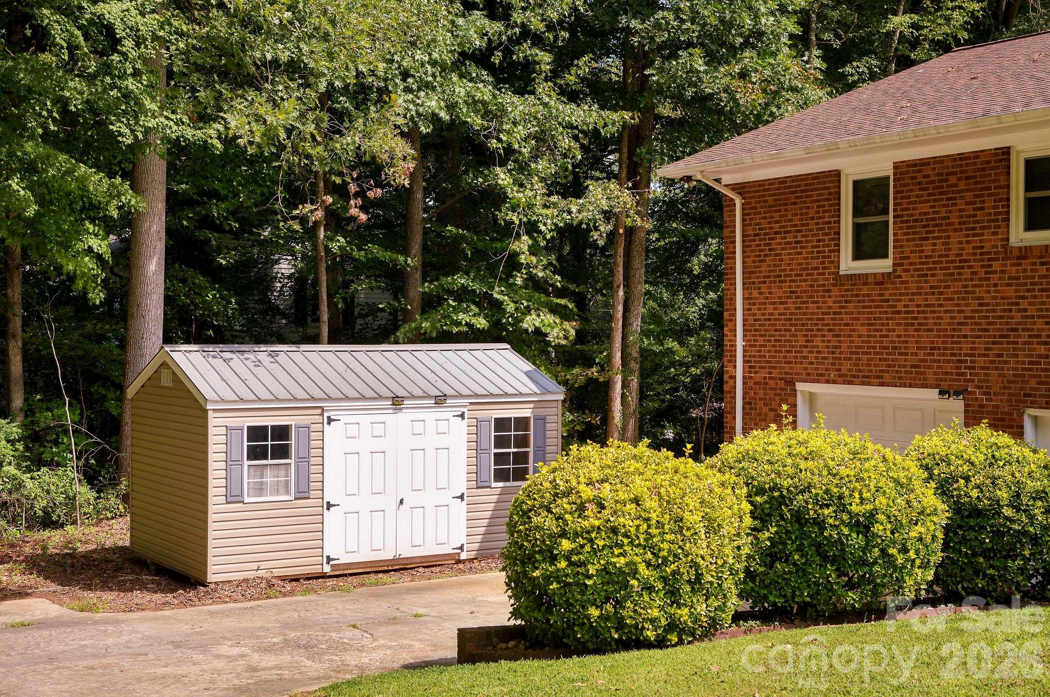 229 Random Road 2 Property Photo 9
