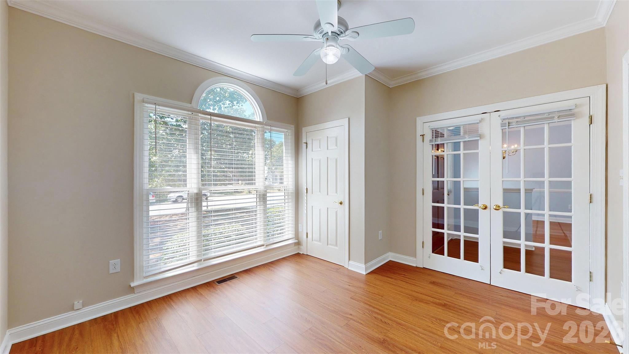 1137 Millwright Lane Property Photo 6
