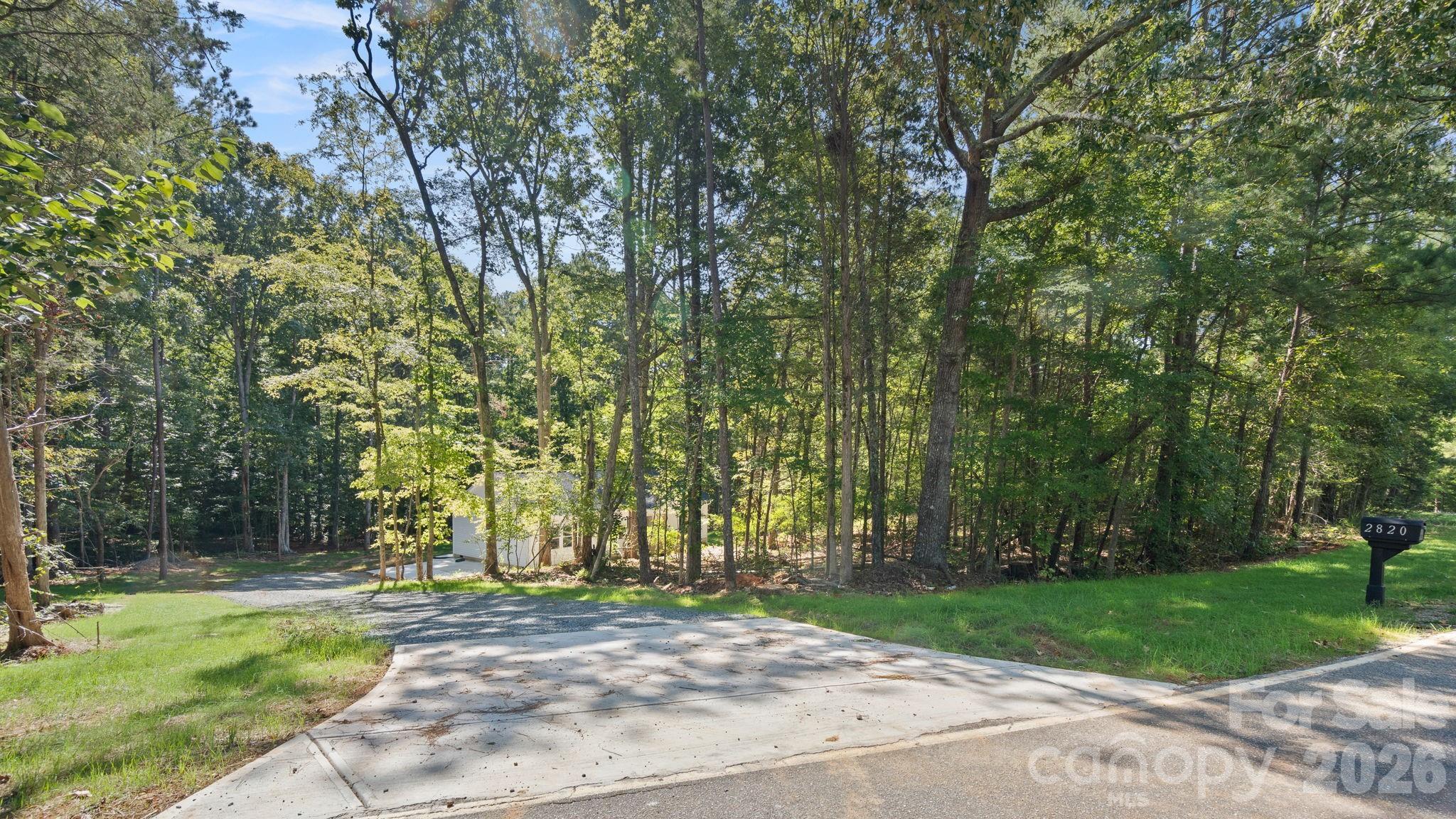 2820 Rock Chimney Circle Property Photo 2