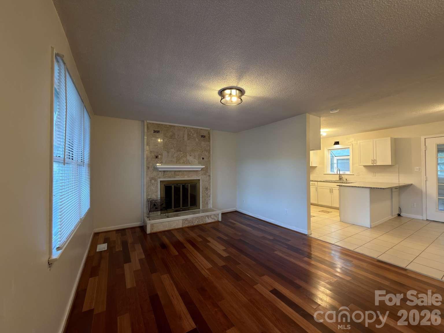 2060 27th Avenue Drive Property Photo 7