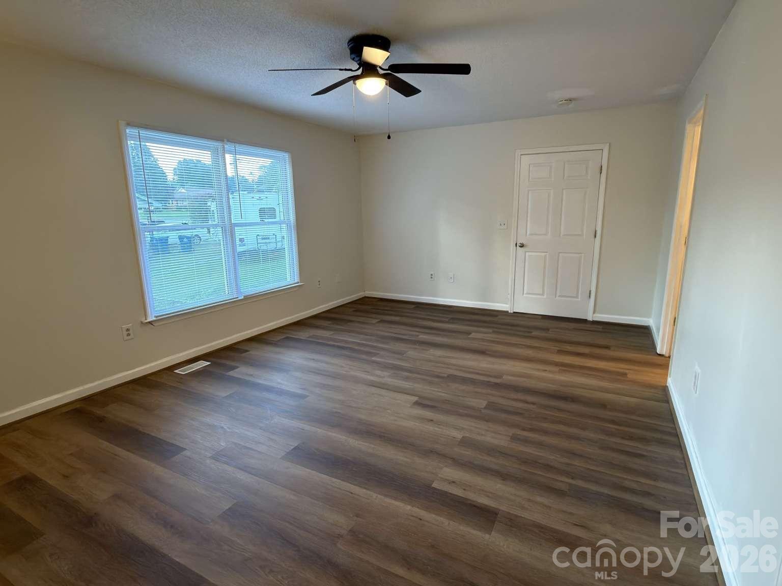 2060 27th Avenue Drive Property Photo 11