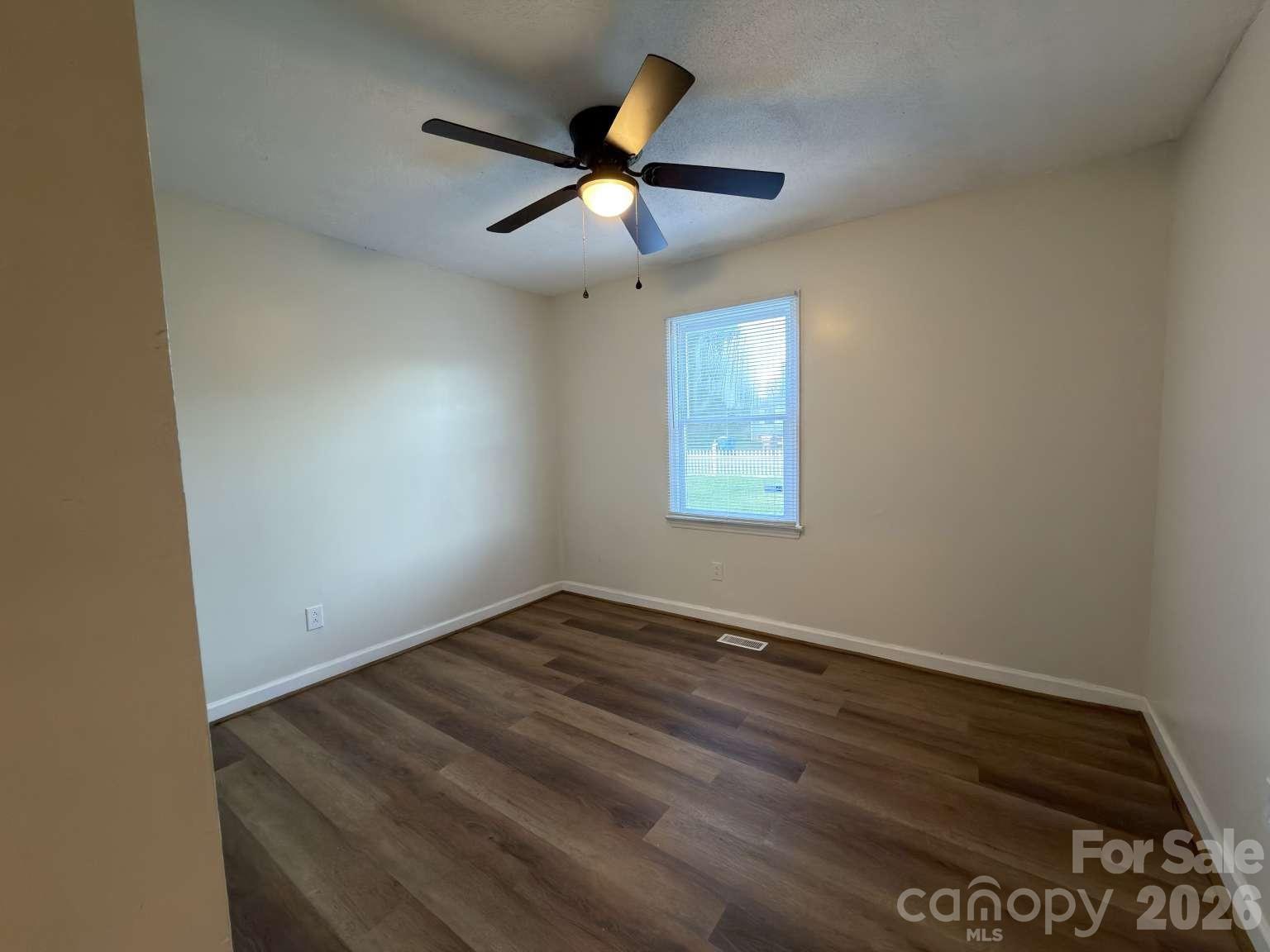 2060 27th Avenue Drive Property Photo 18