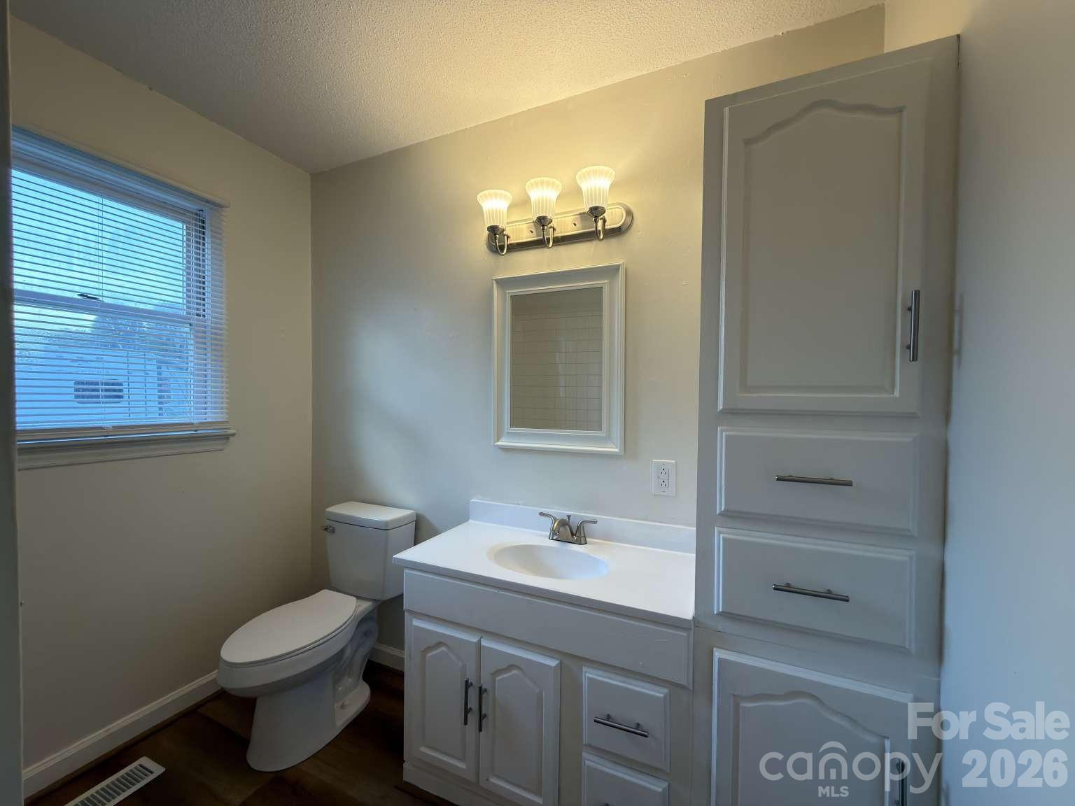 2060 27th Avenue Drive Property Photo 20