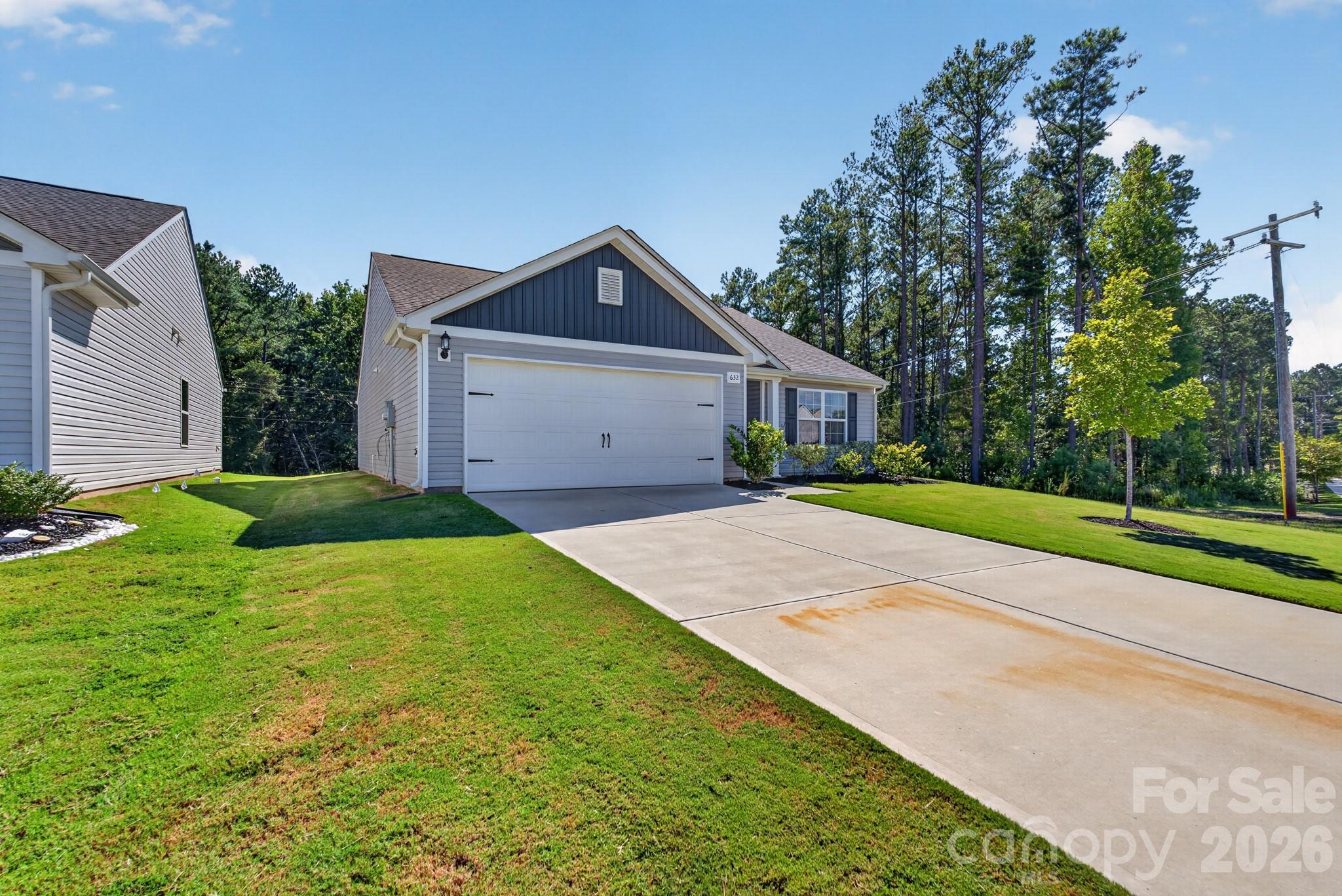 632 Lancelot Drive 60 Property Photo 2