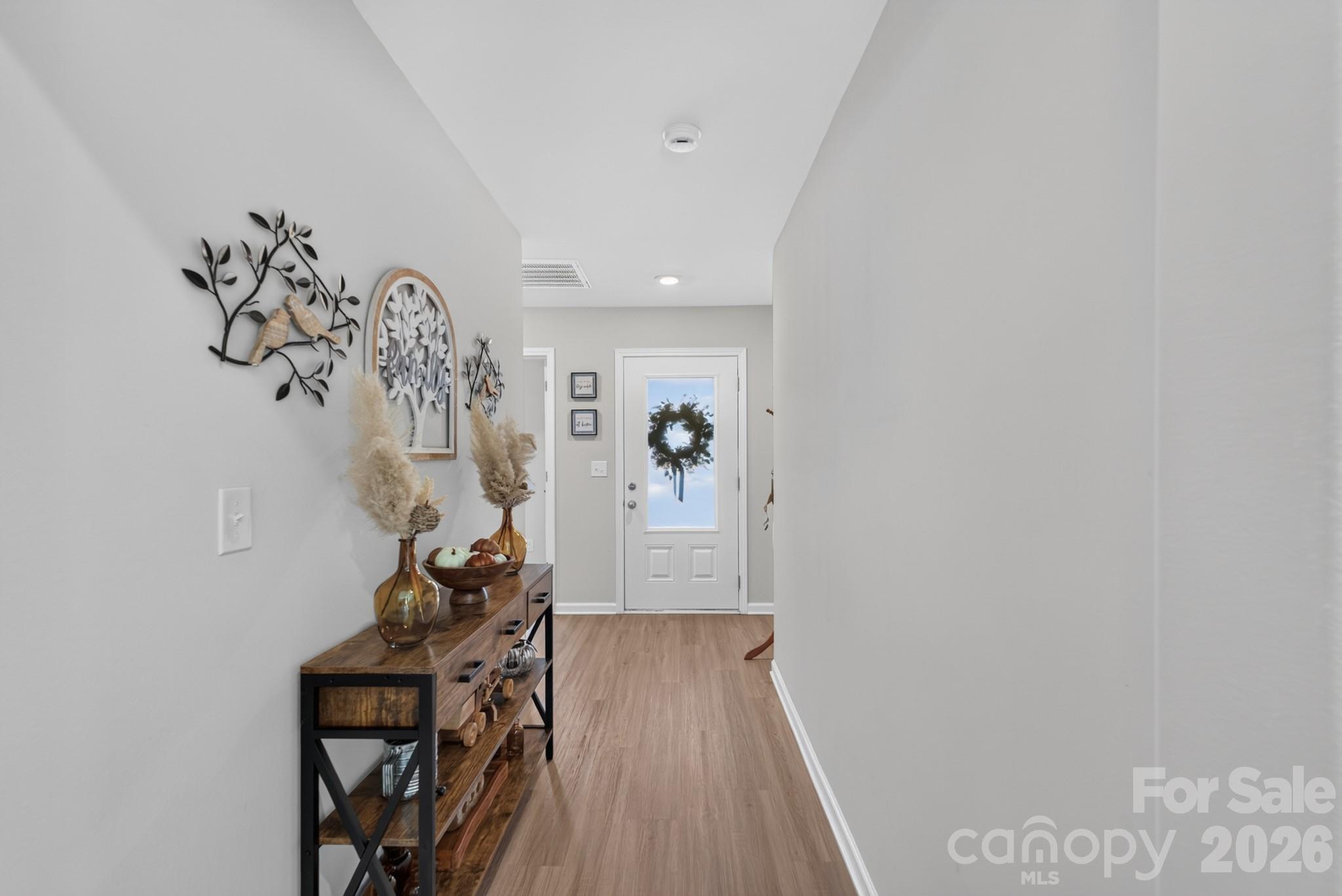 632 Lancelot Drive 60 Property Photo 5